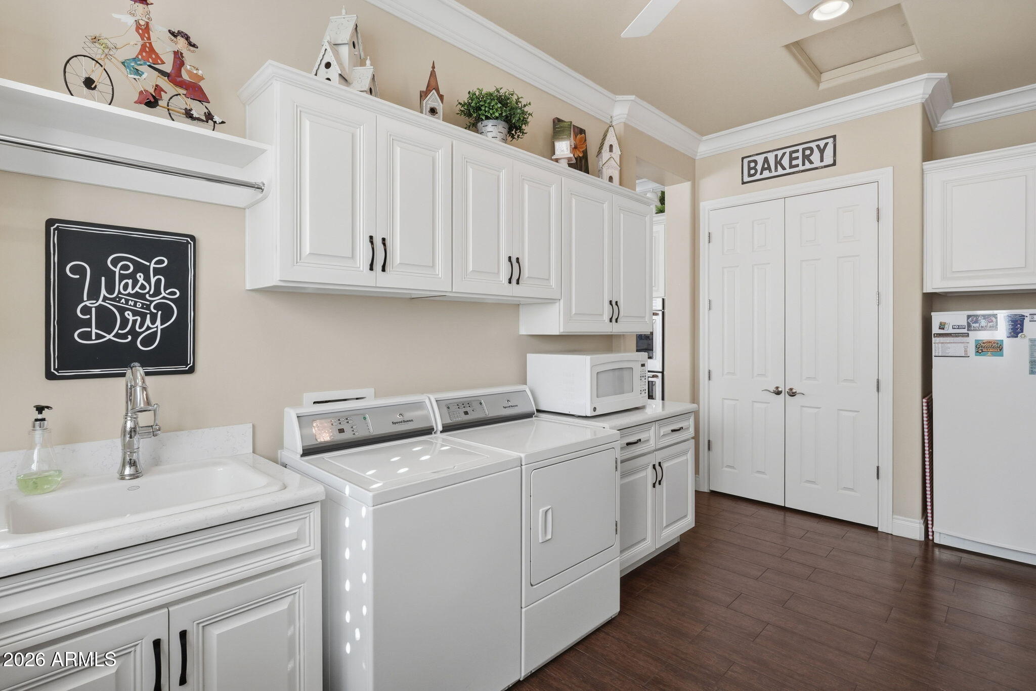 36976 N STONEWARE Drive