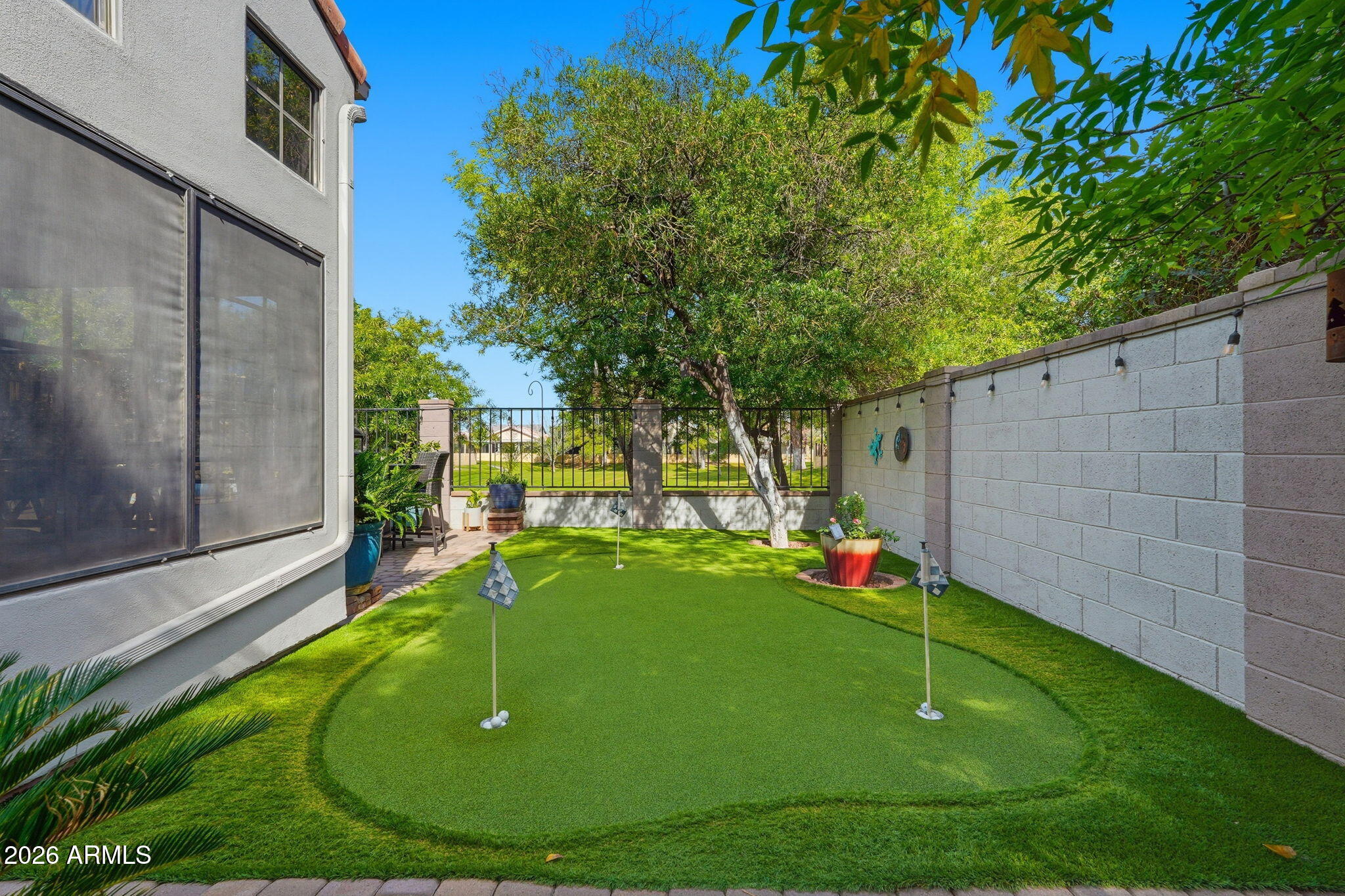 1502 W SHELLFISH Drive