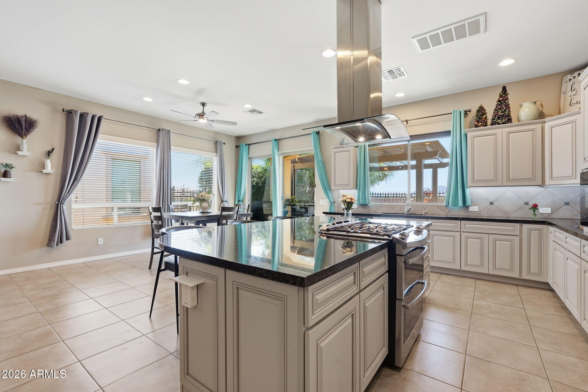 35818 N POMELO Trail