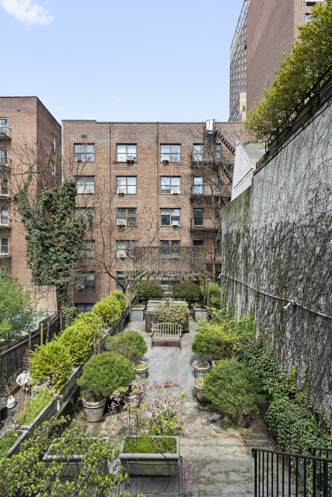 351-353 E 62ND Street