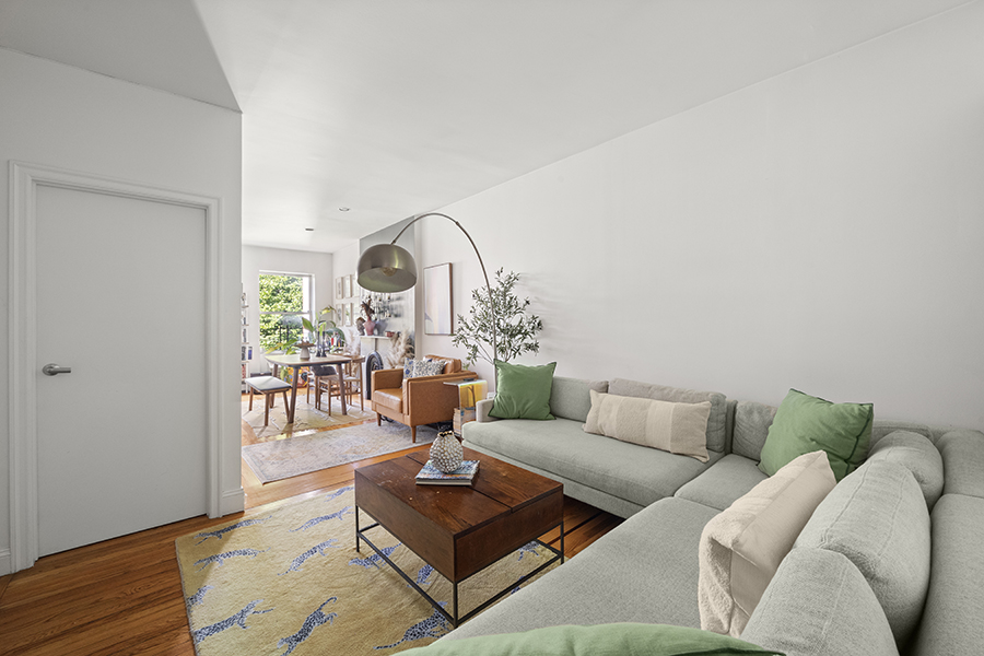 341 E 18TH Street 3