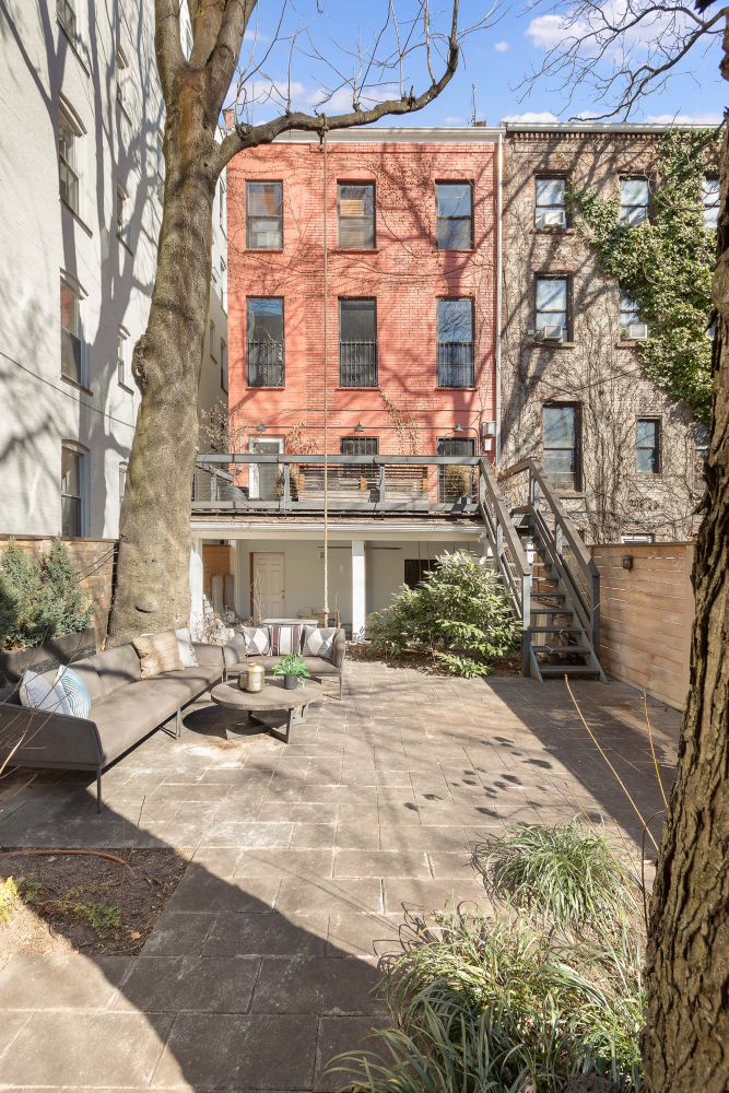 60 S ELLIOTT Place