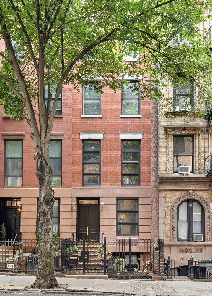 262 W 25TH Street