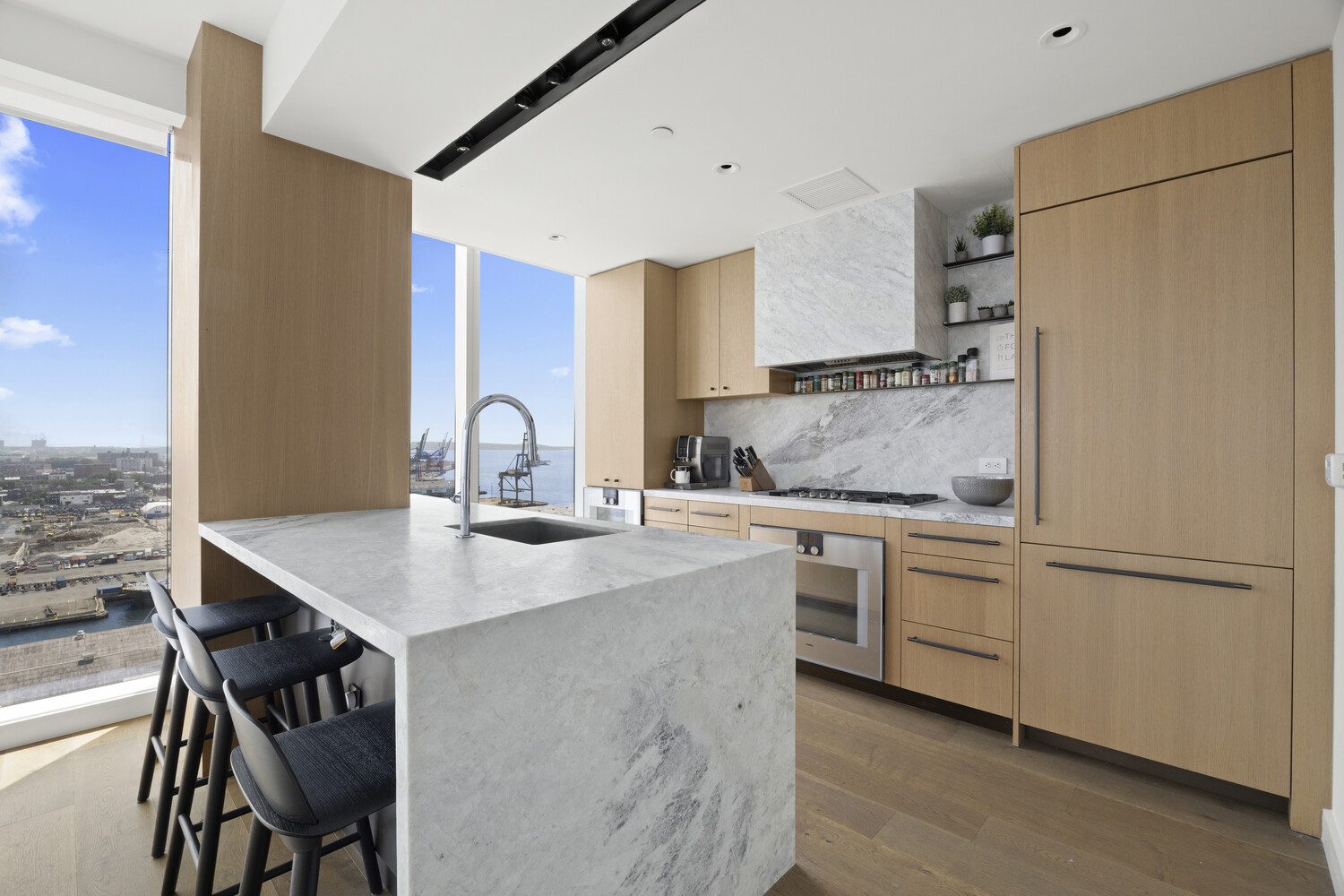 50 BRIDGE PARK Drive 20D