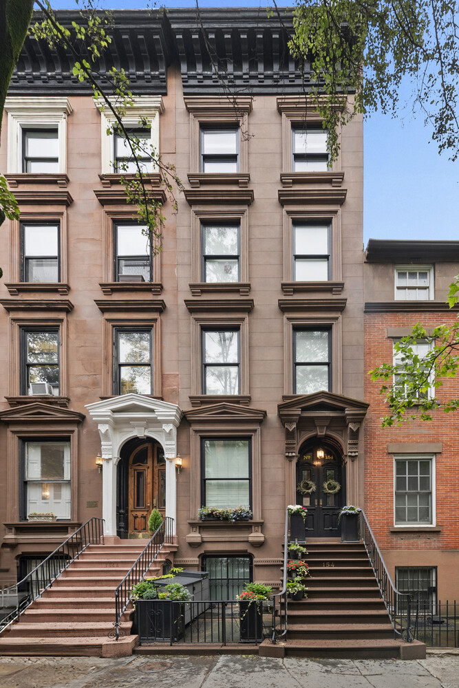 154 HICKS Street