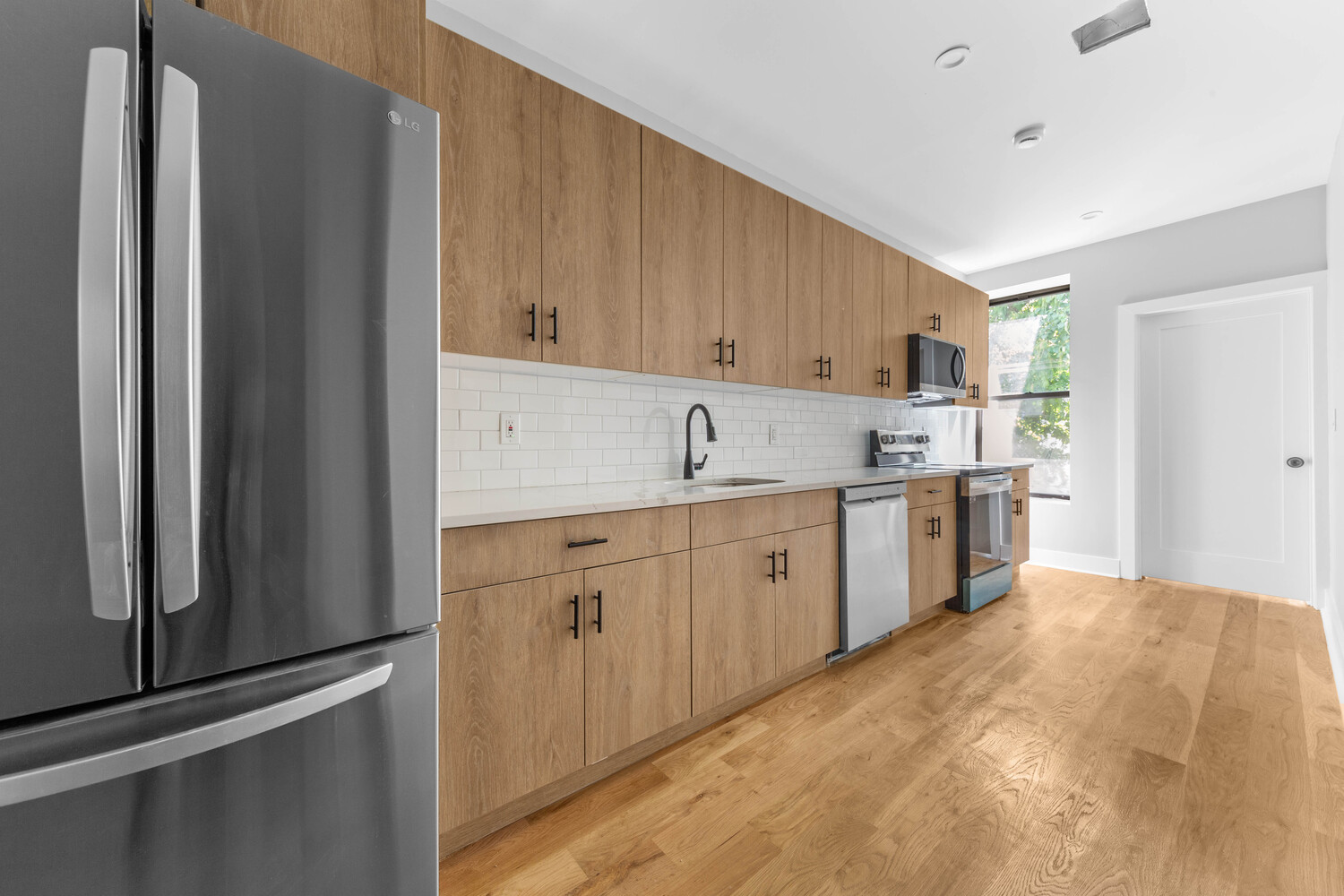 964 ST JOHNS Place 3