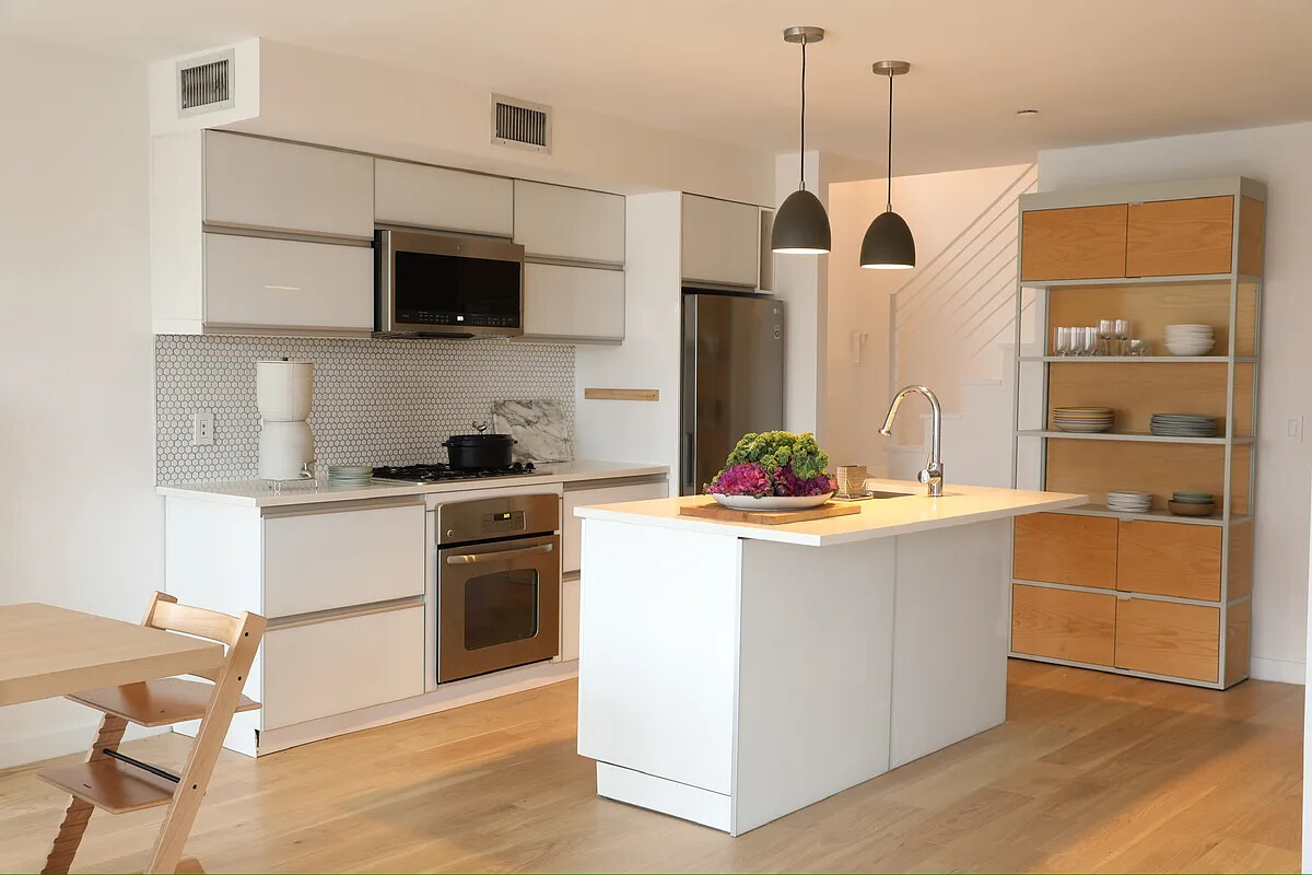 251 S 3RD Street PHA