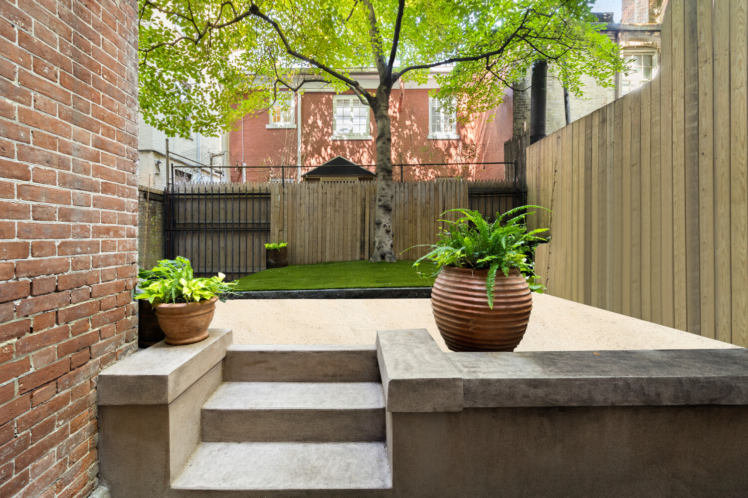 26 WASHINGTON Square N