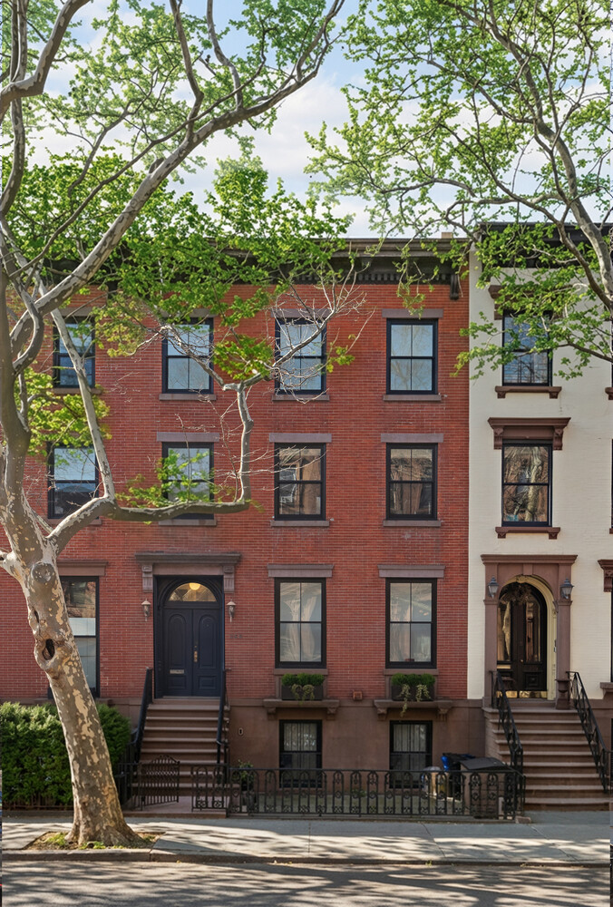 368 CLINTON Street