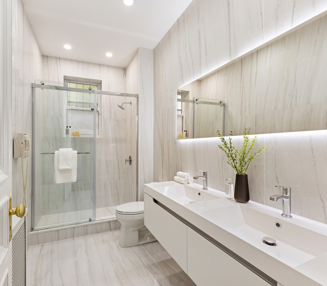 127 E 81ST Street