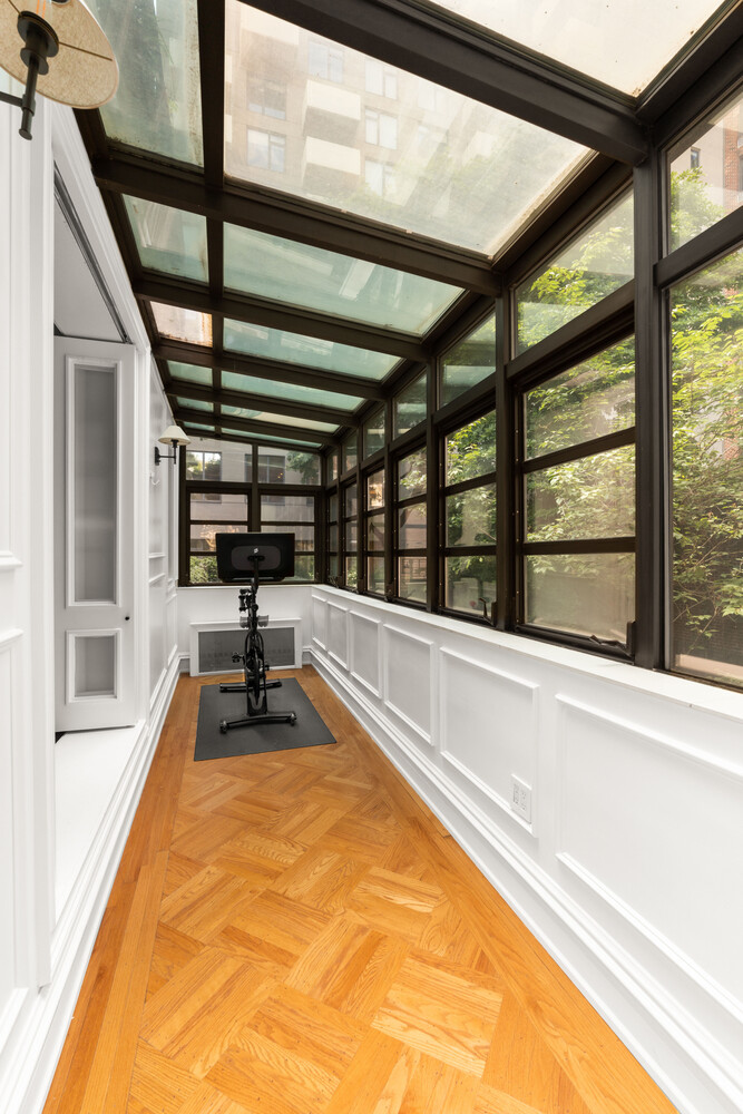 506 E 87TH Street