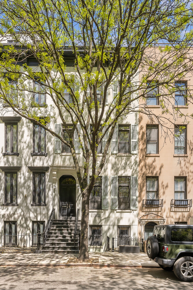 327 E 18TH Street