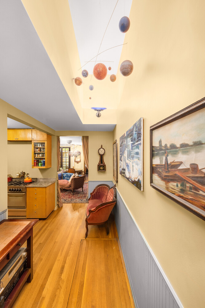 306 W 90TH Street 2
