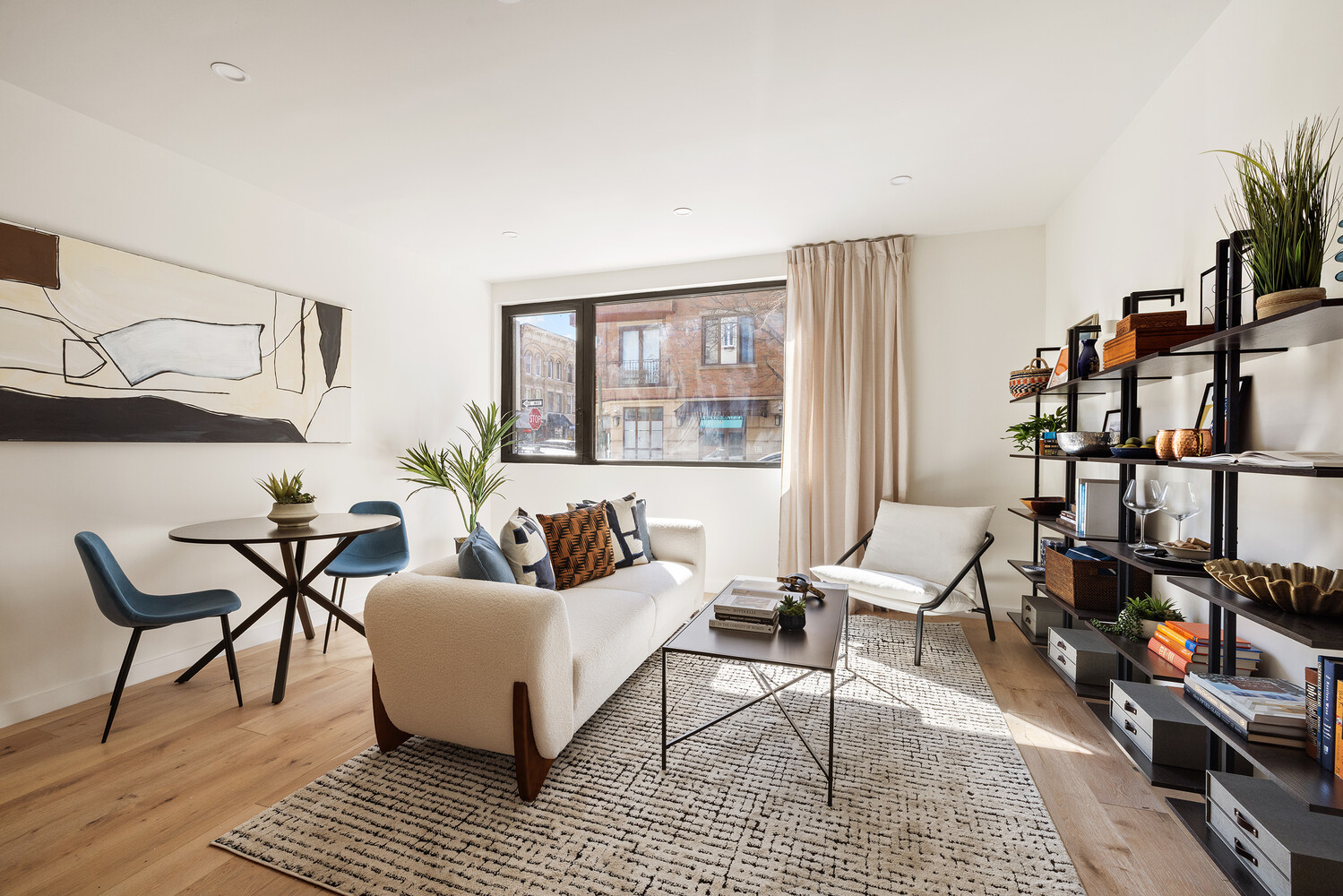 74 DIAMOND Street 1A