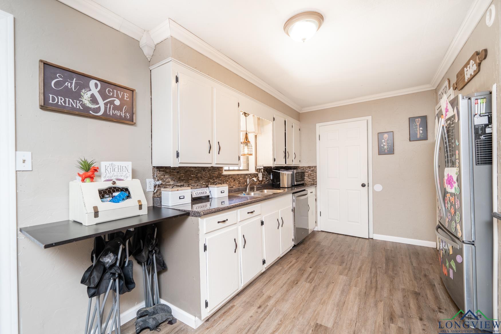 46 Christie Rd