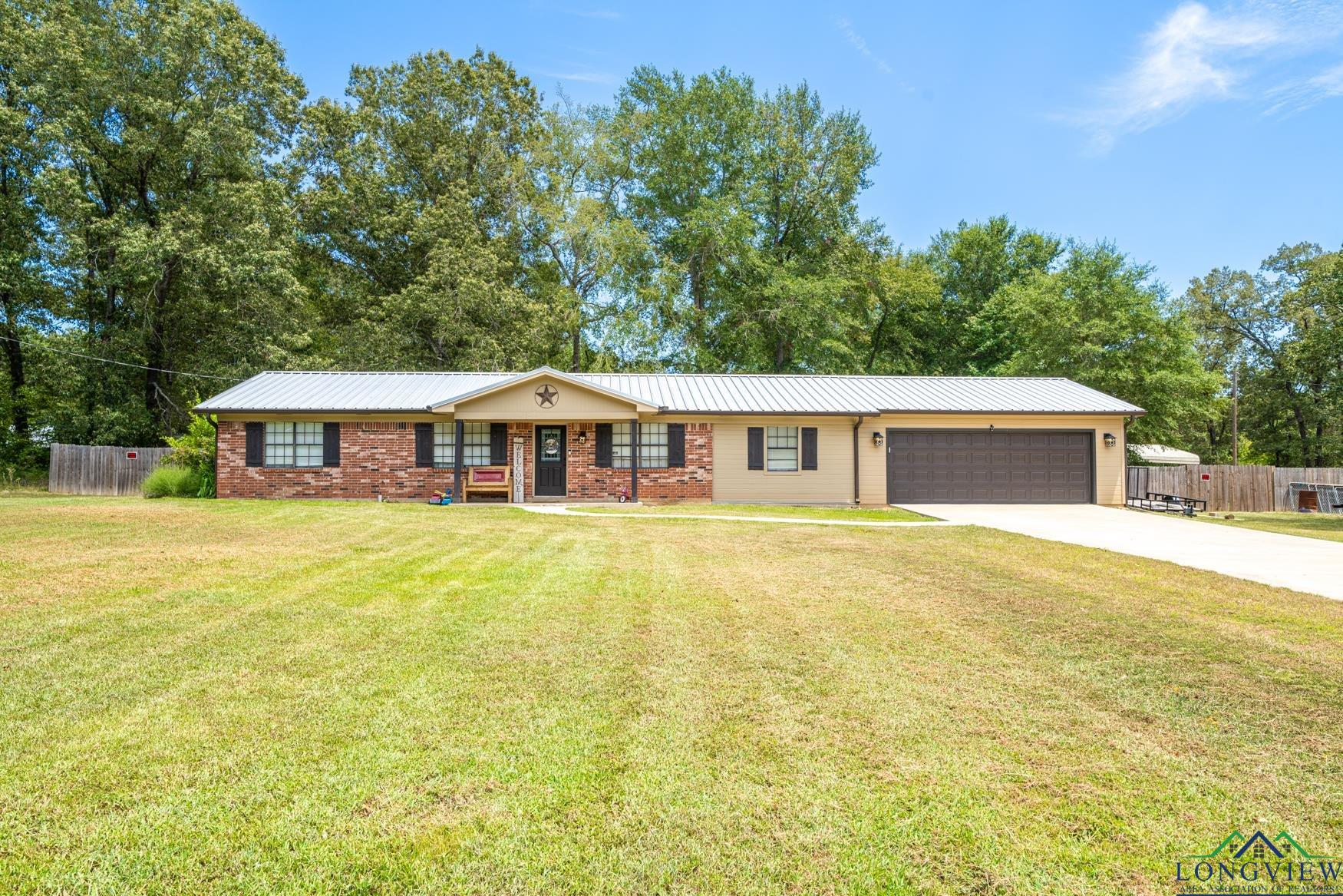 46 Christie Rd