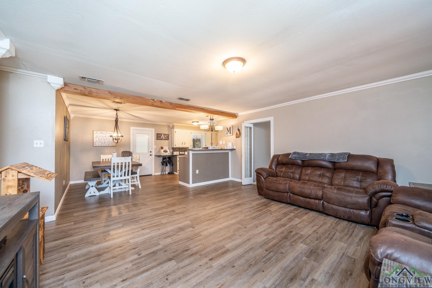 46 Christie Rd