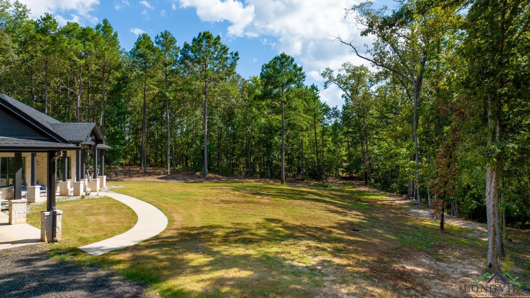 3270 Zinnia Rd