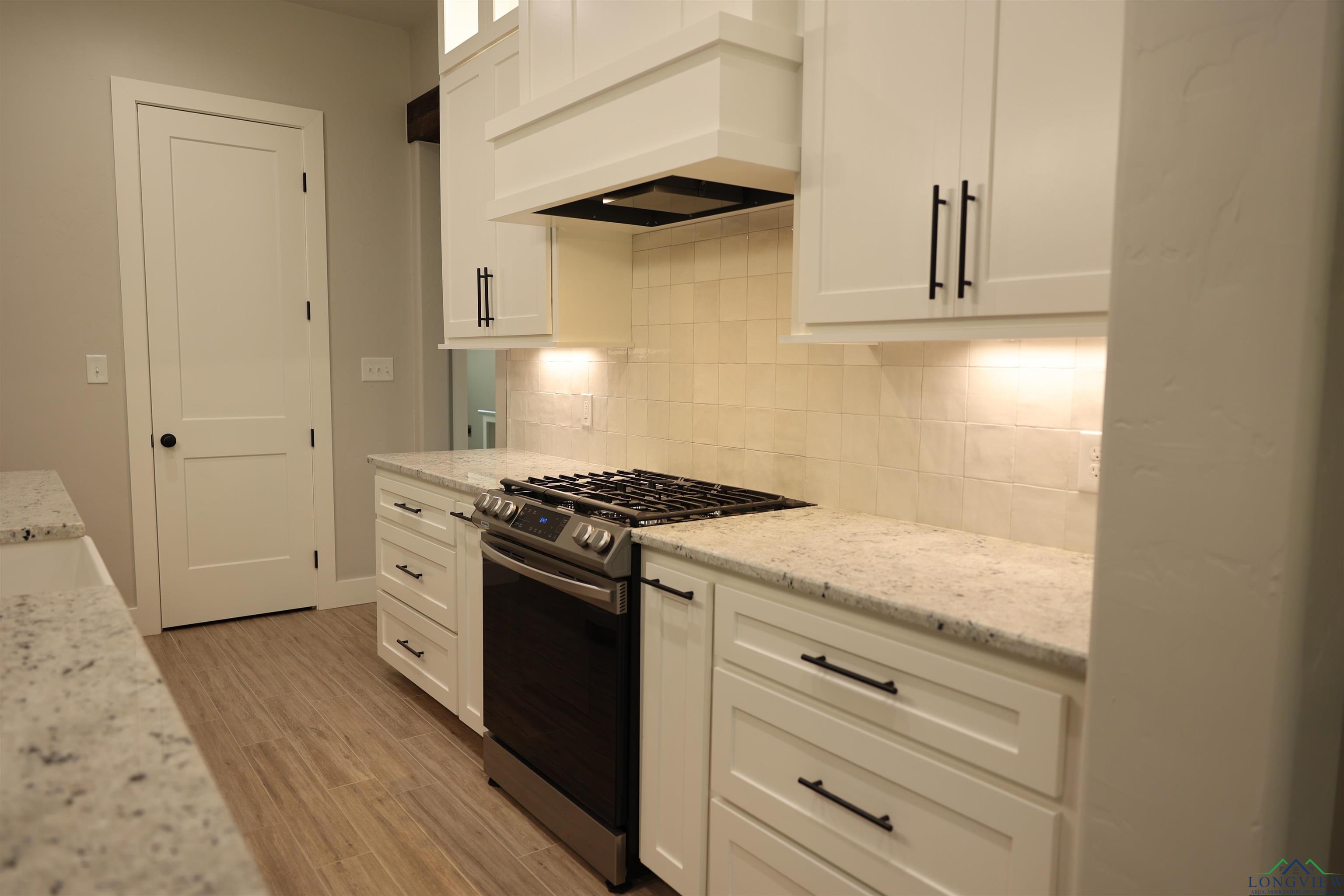 115 Thorn Briar