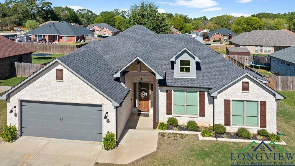 209 Lafoy Lane