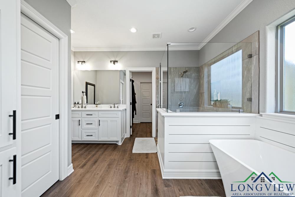 209 Lafoy Lane