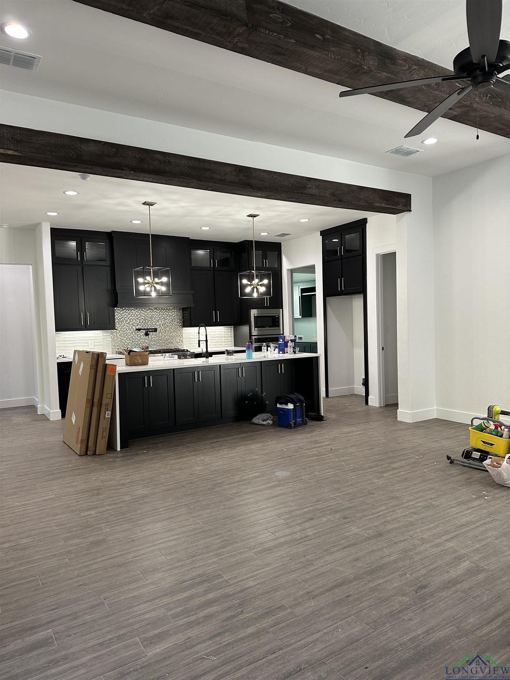 225 Thorn Briar