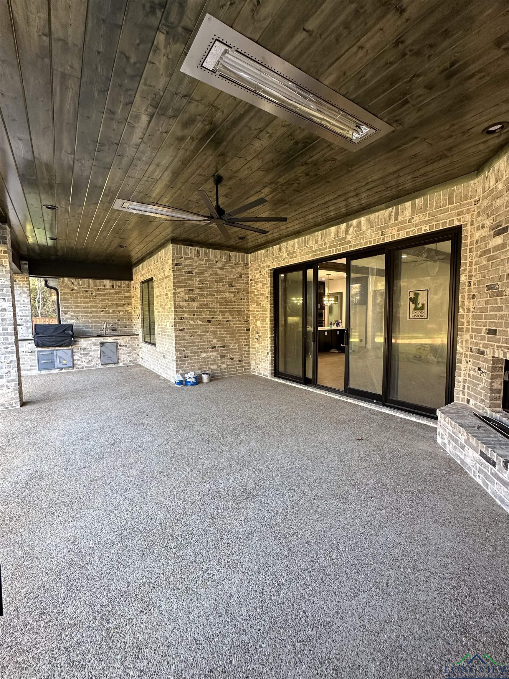 225 Thorn Briar