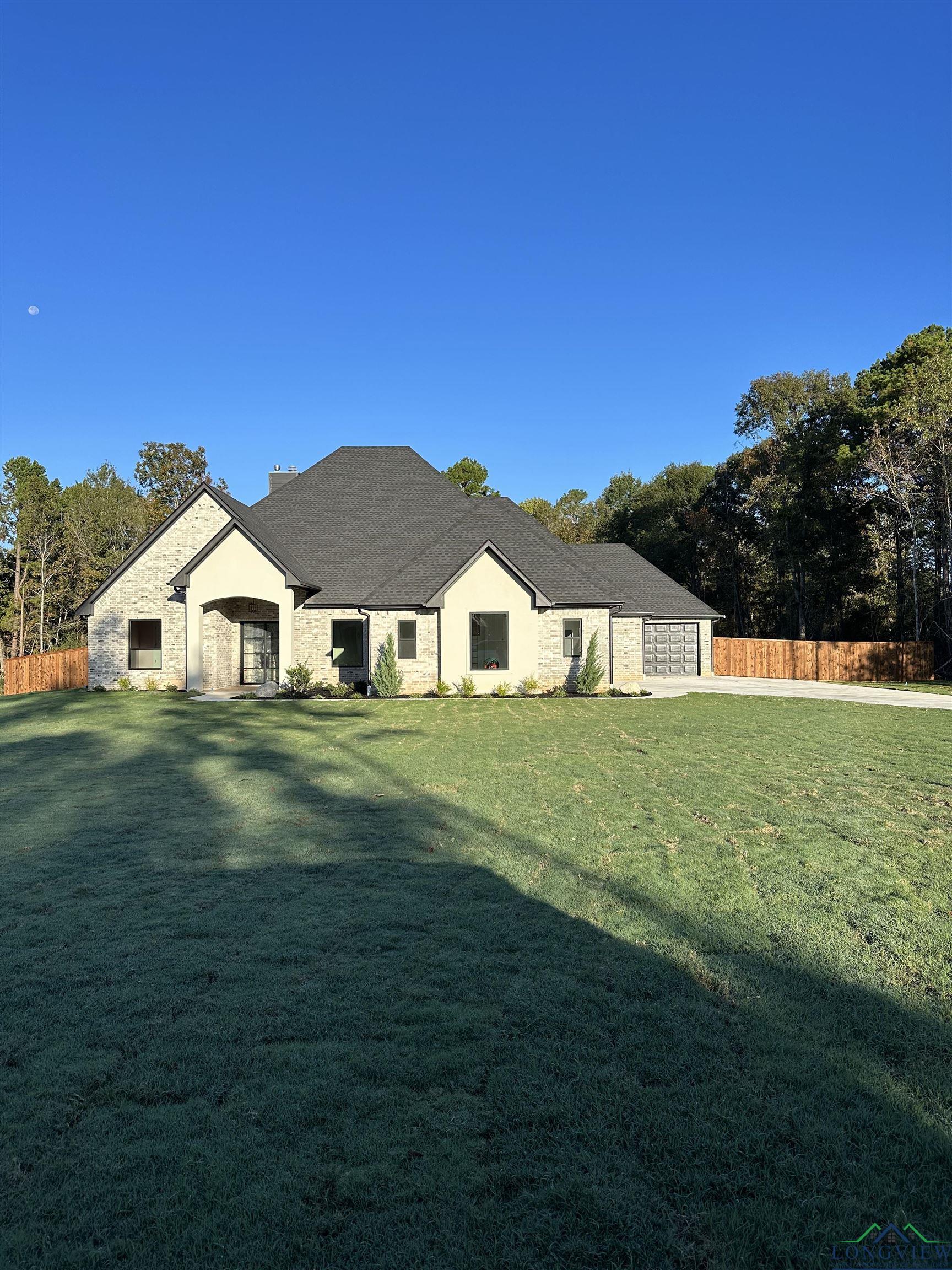 225 Thorn Briar