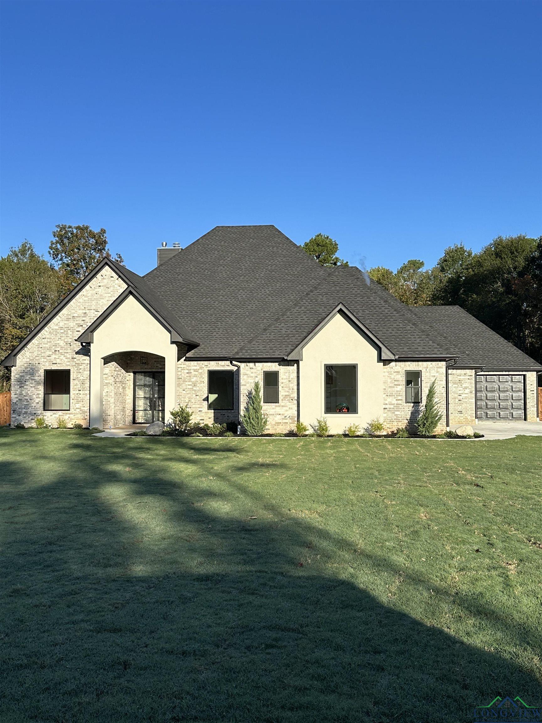 225 Thorn Briar