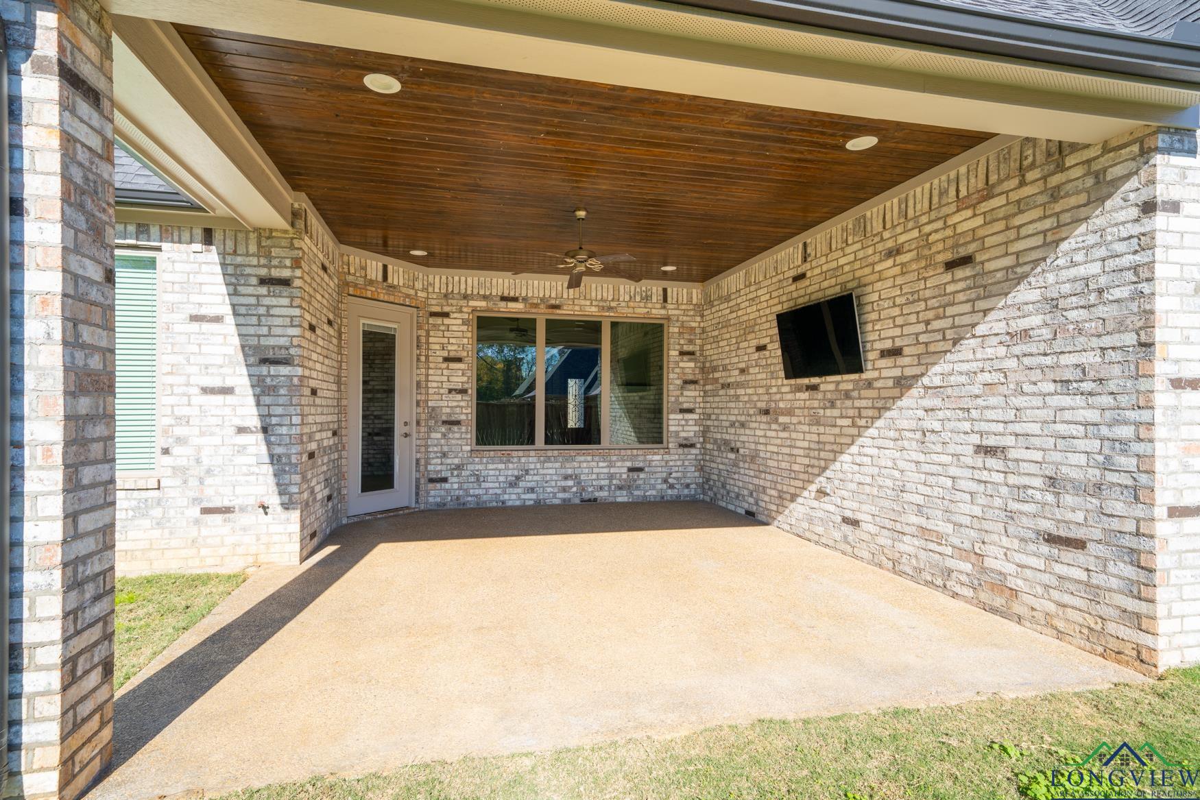 4028 Hidden Hills Cir
