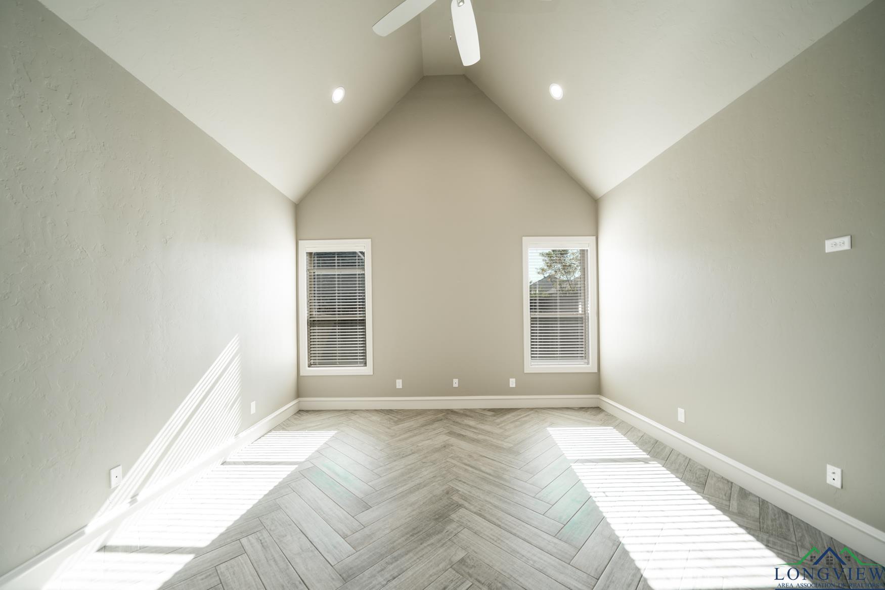 4028 Hidden Hills Cir