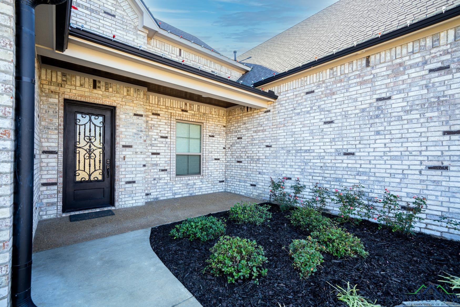 4028 Hidden Hills Cir