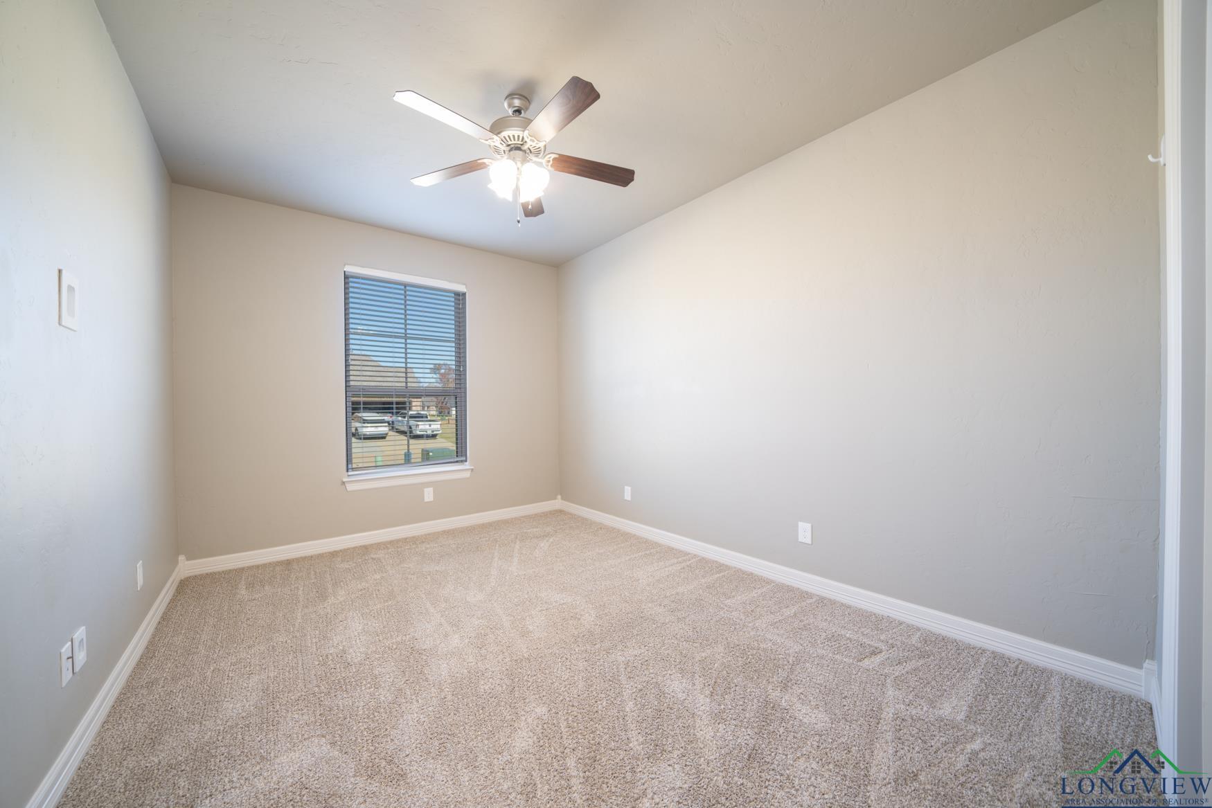 4028 Hidden Hills Cir