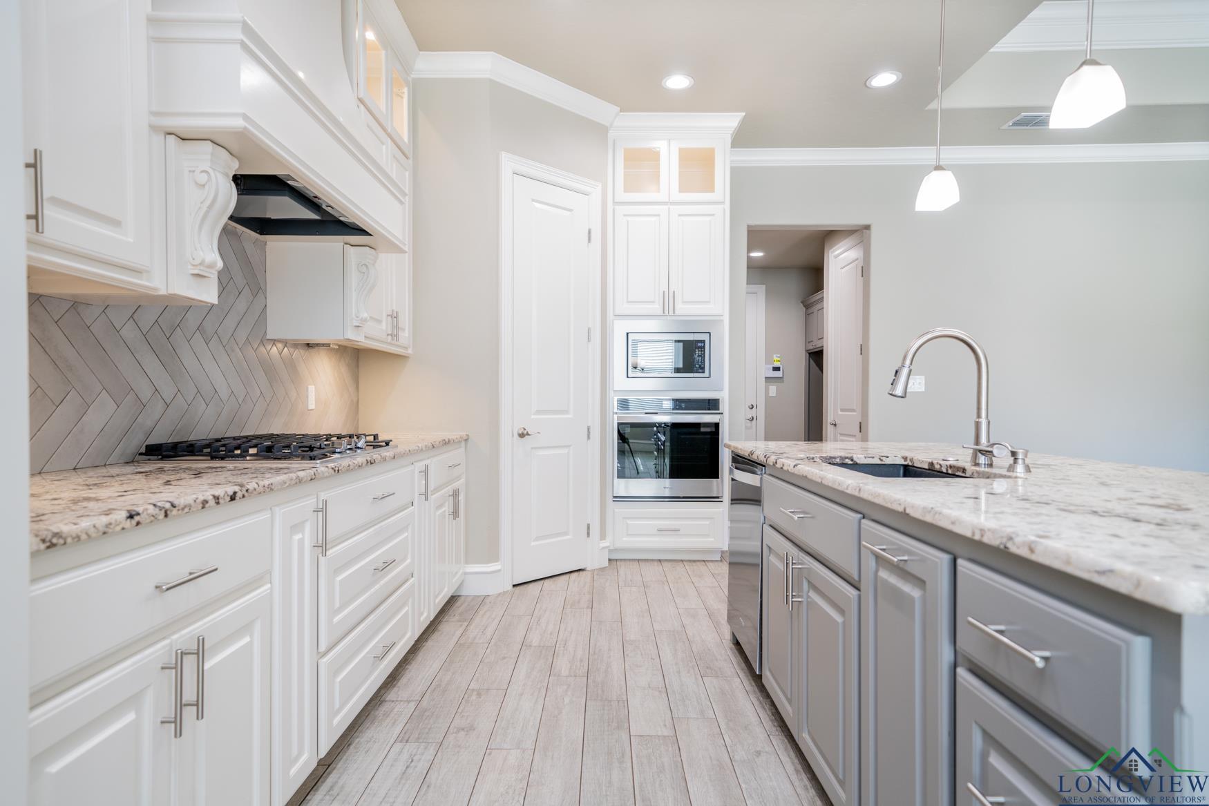4028 Hidden Hills Cir