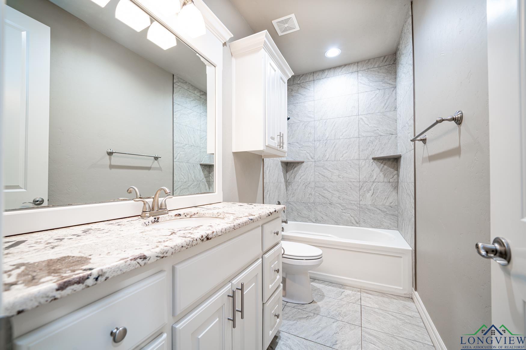 4028 Hidden Hills Cir