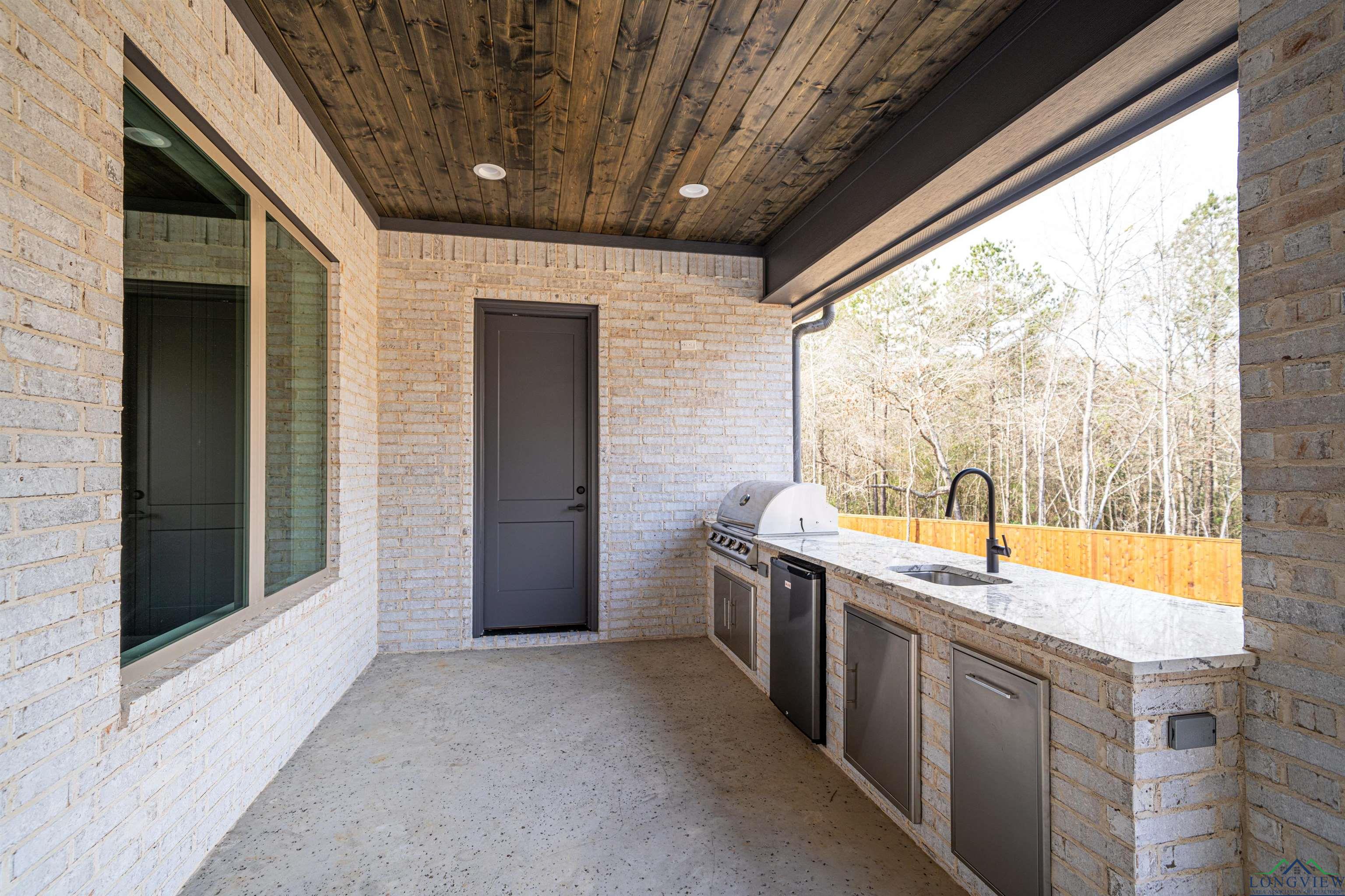 130 Briar Crest