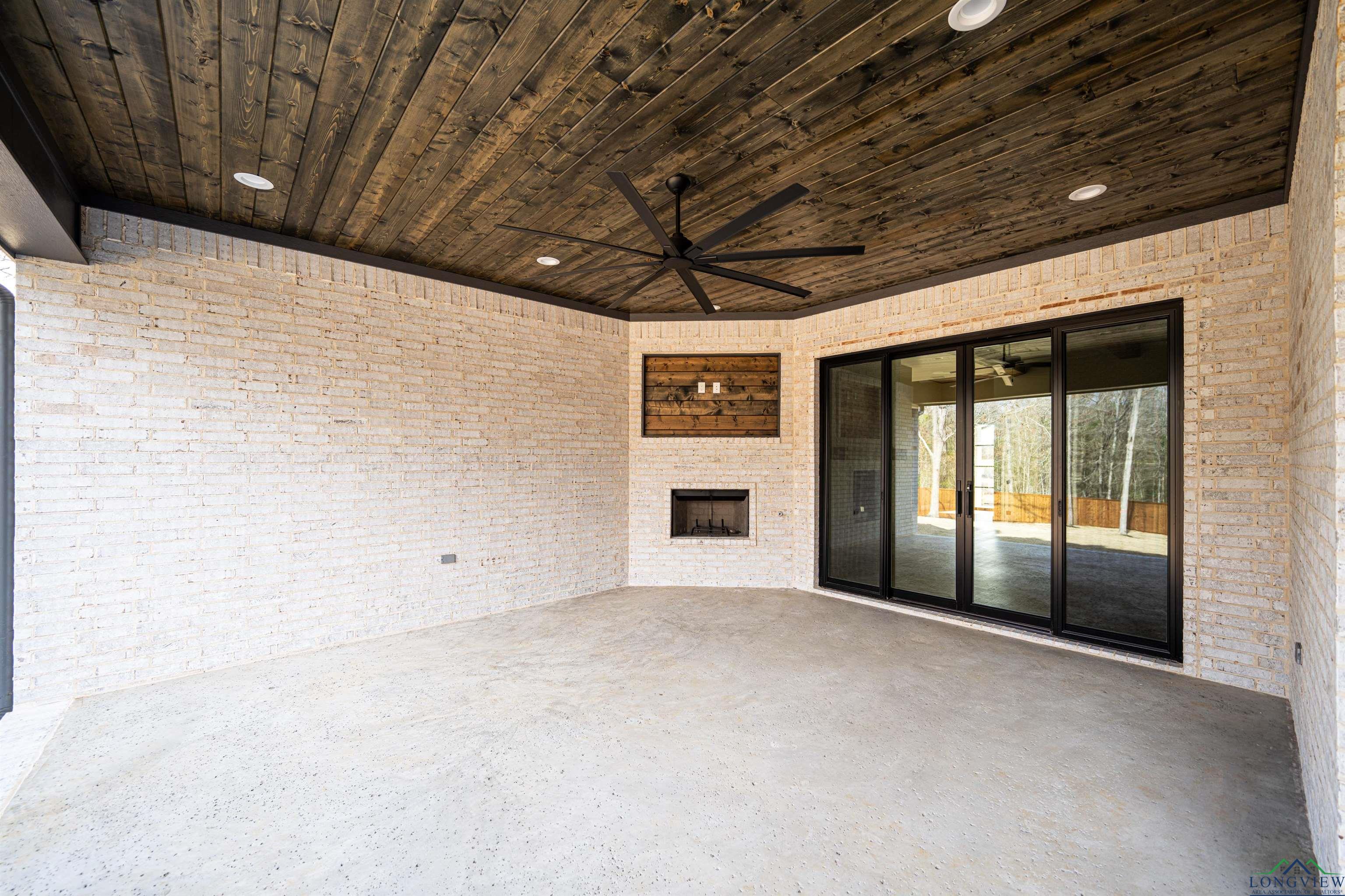 130 Briar Crest