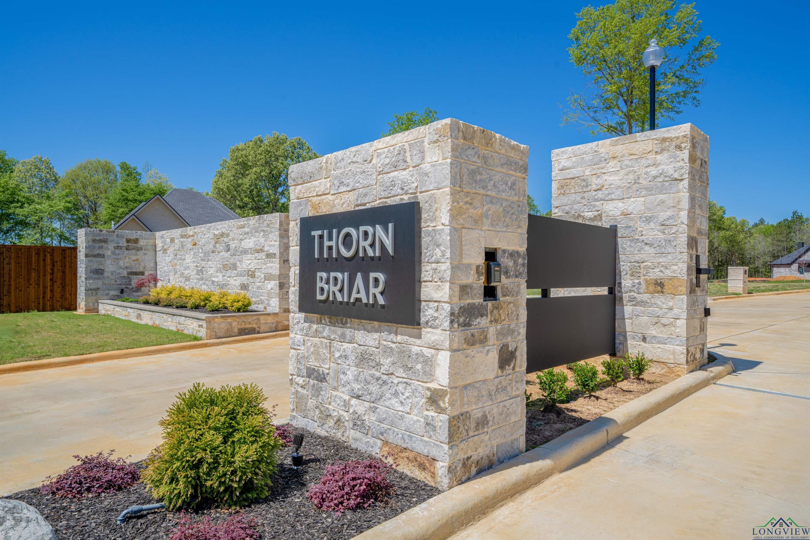 105 Thorn Briar