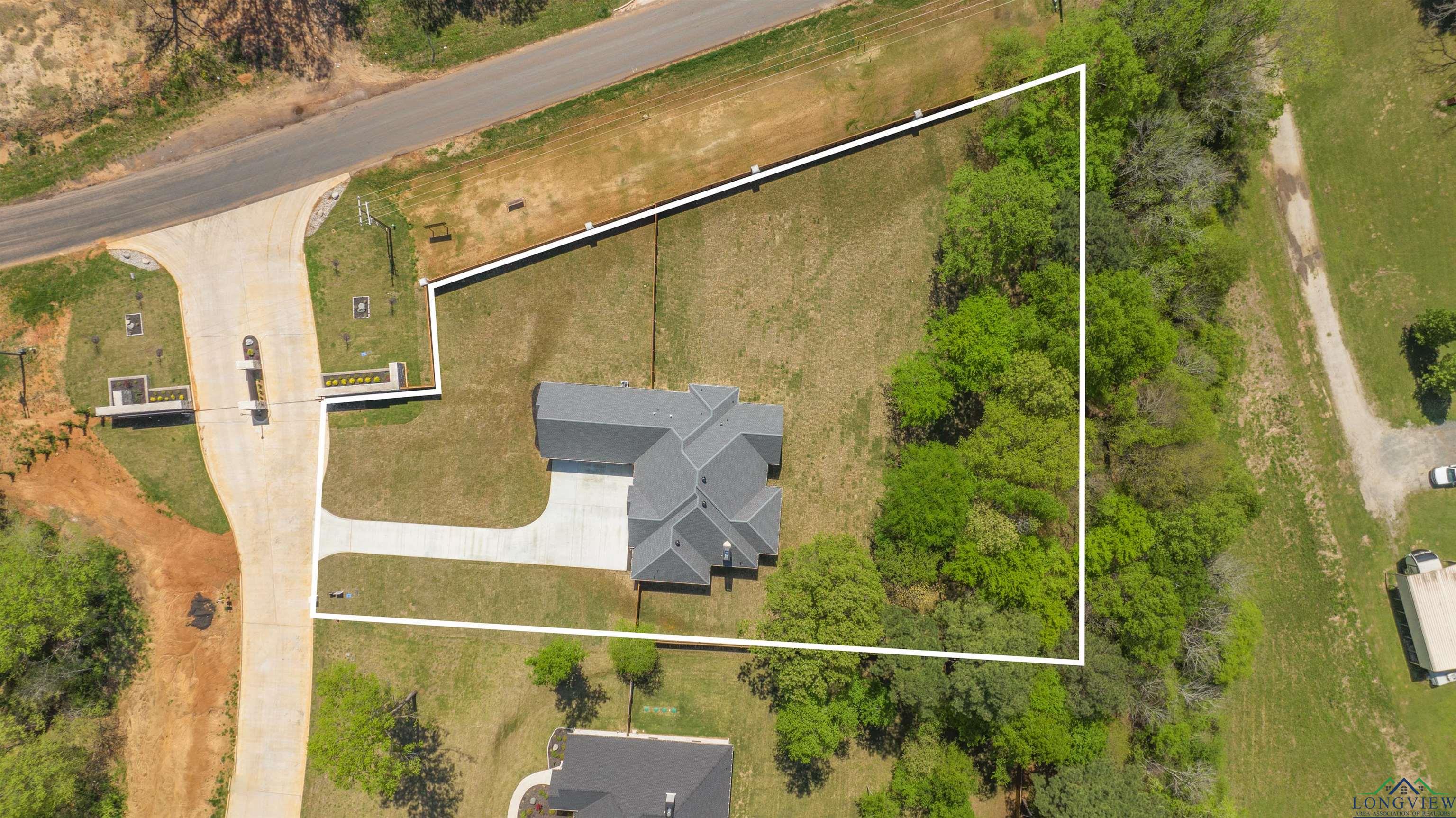 105 Thorn Briar