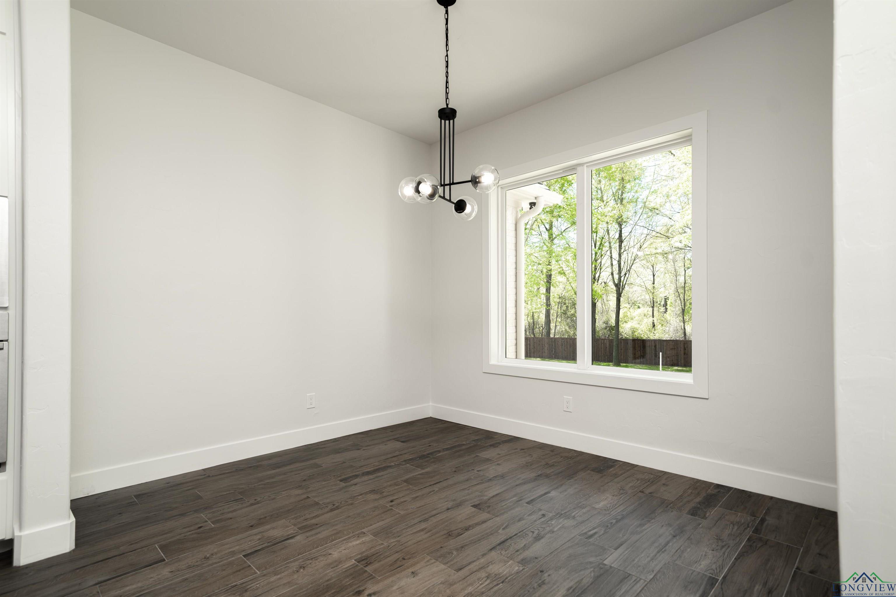105 Thorn Briar
