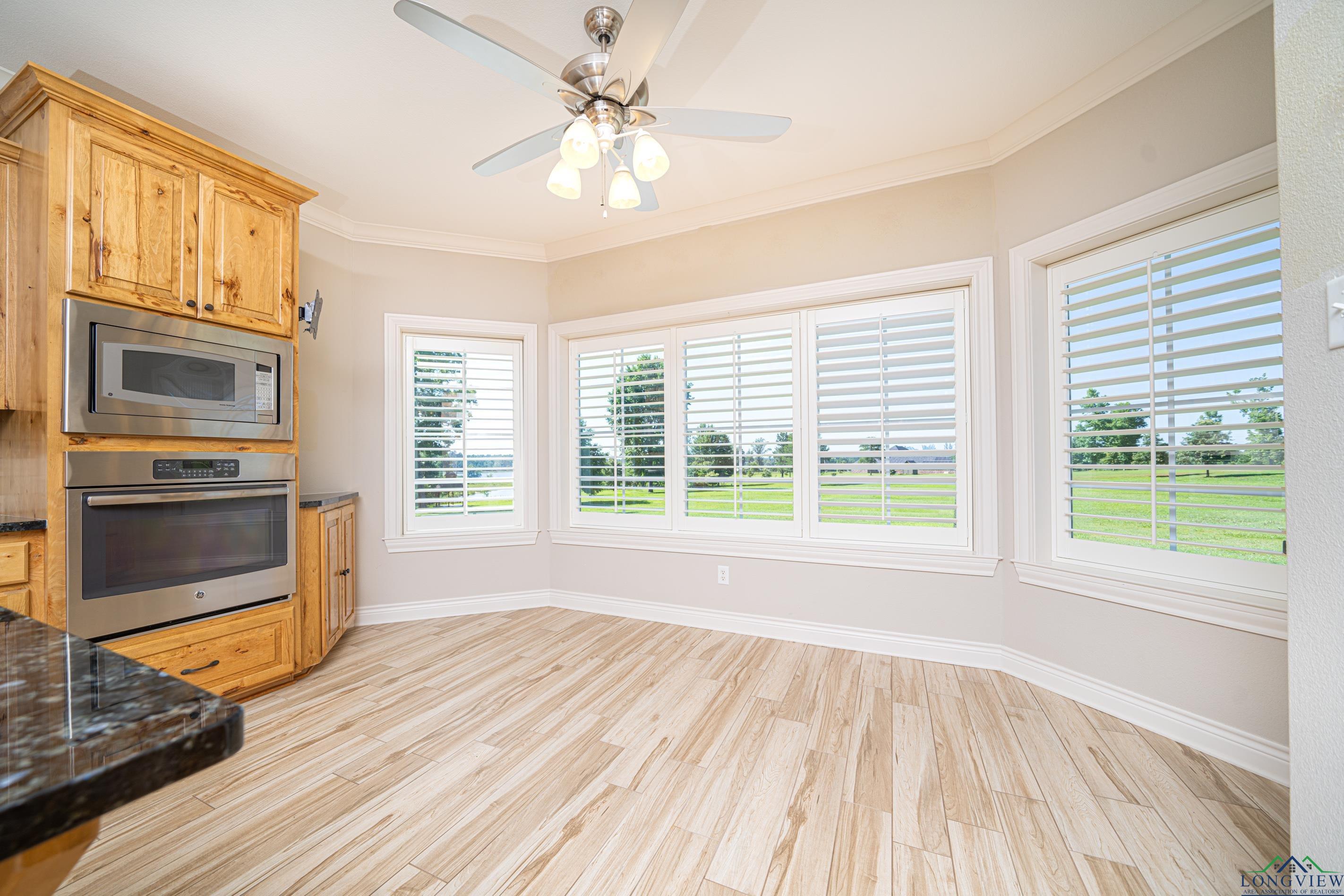 317 Deerfield Rd West