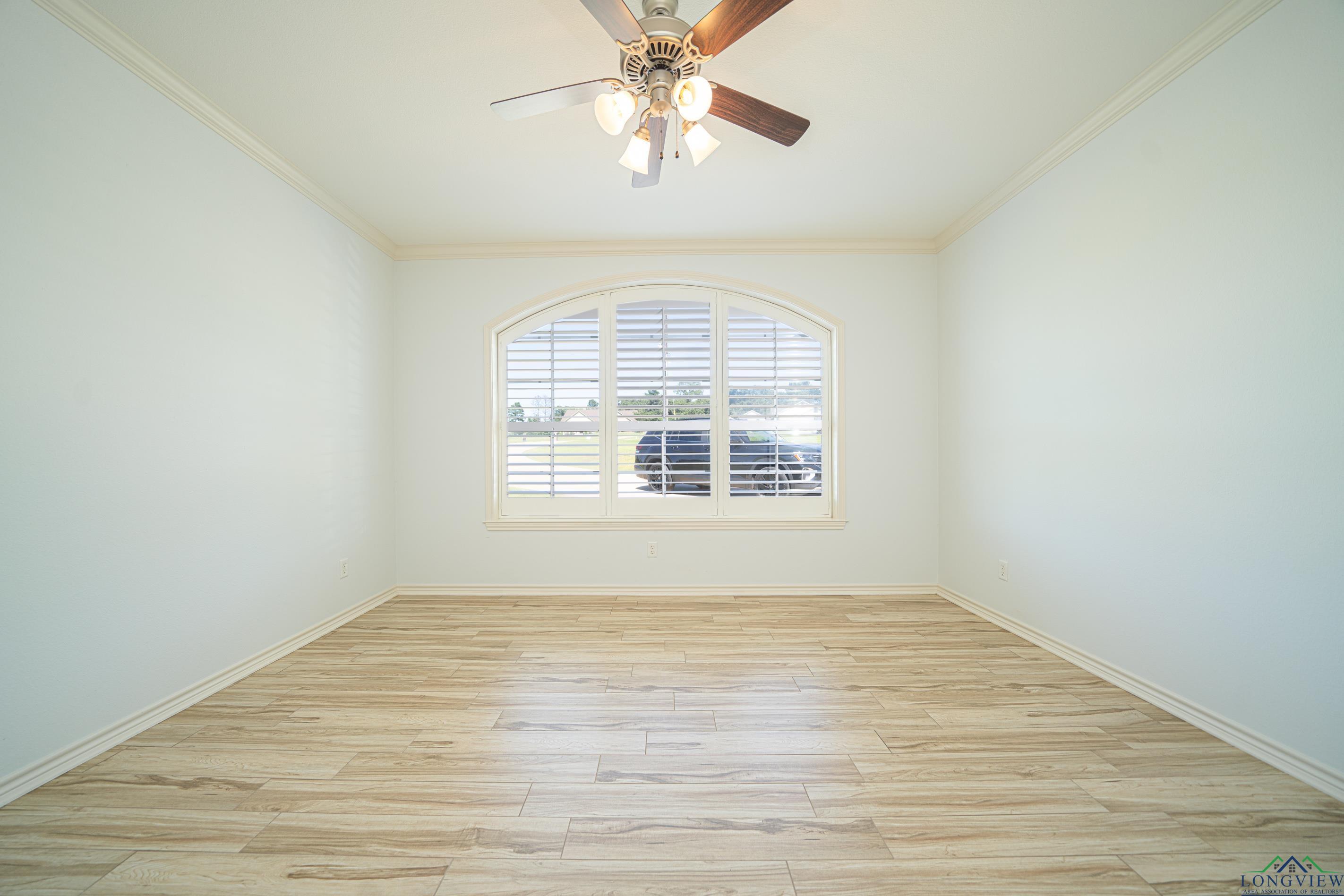 317 Deerfield Rd West