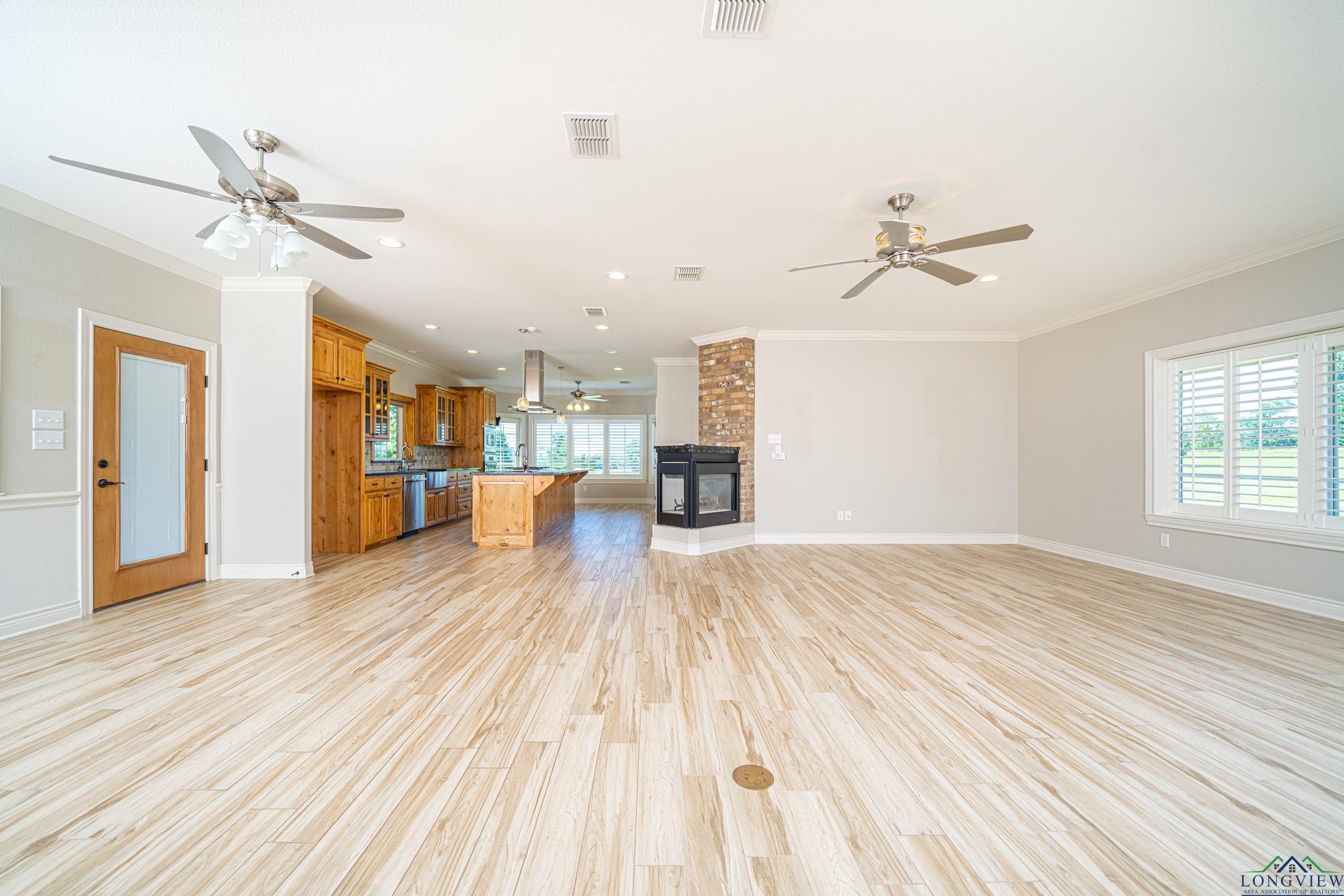 317 Deerfield Rd West