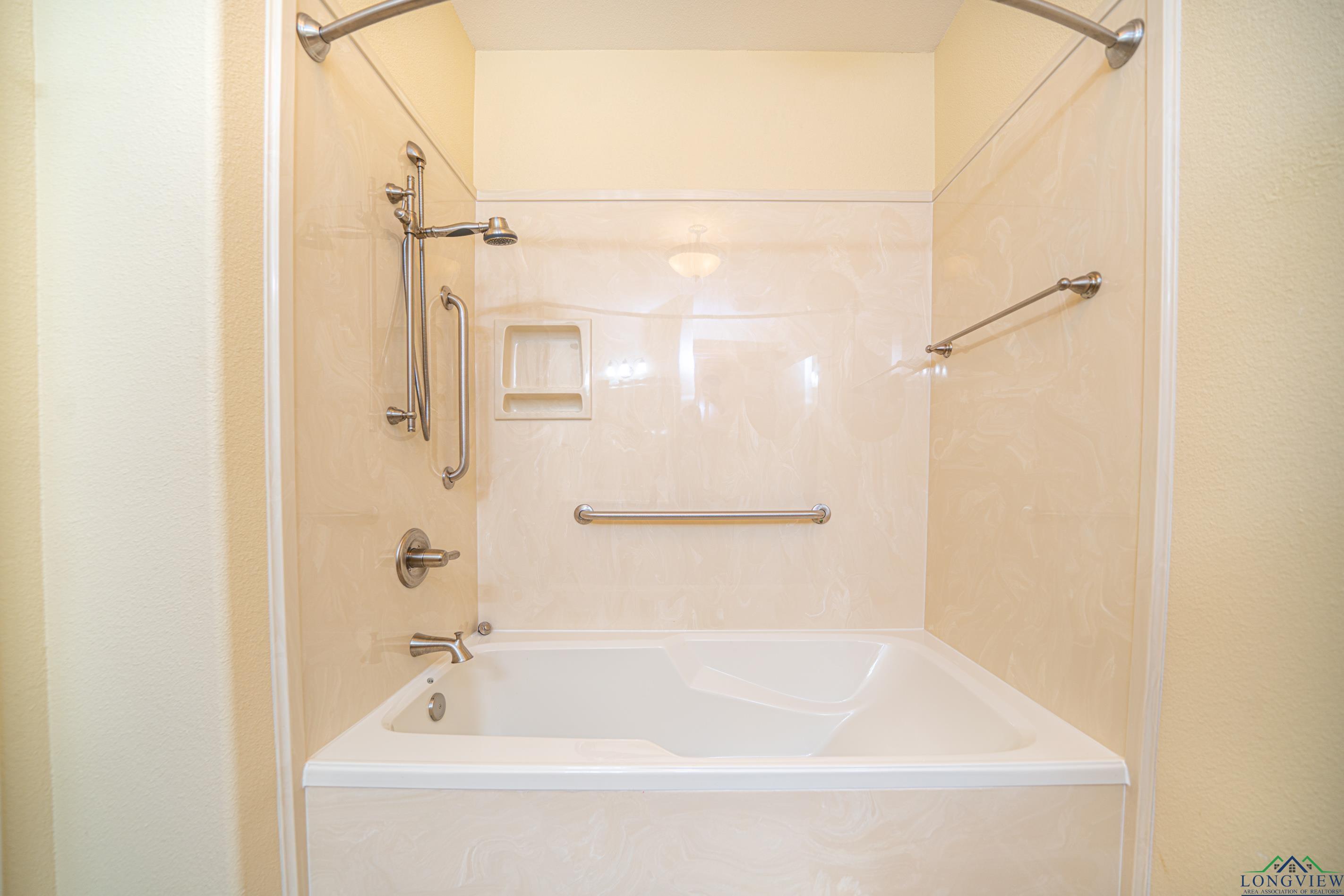 317 Deerfield Rd West
