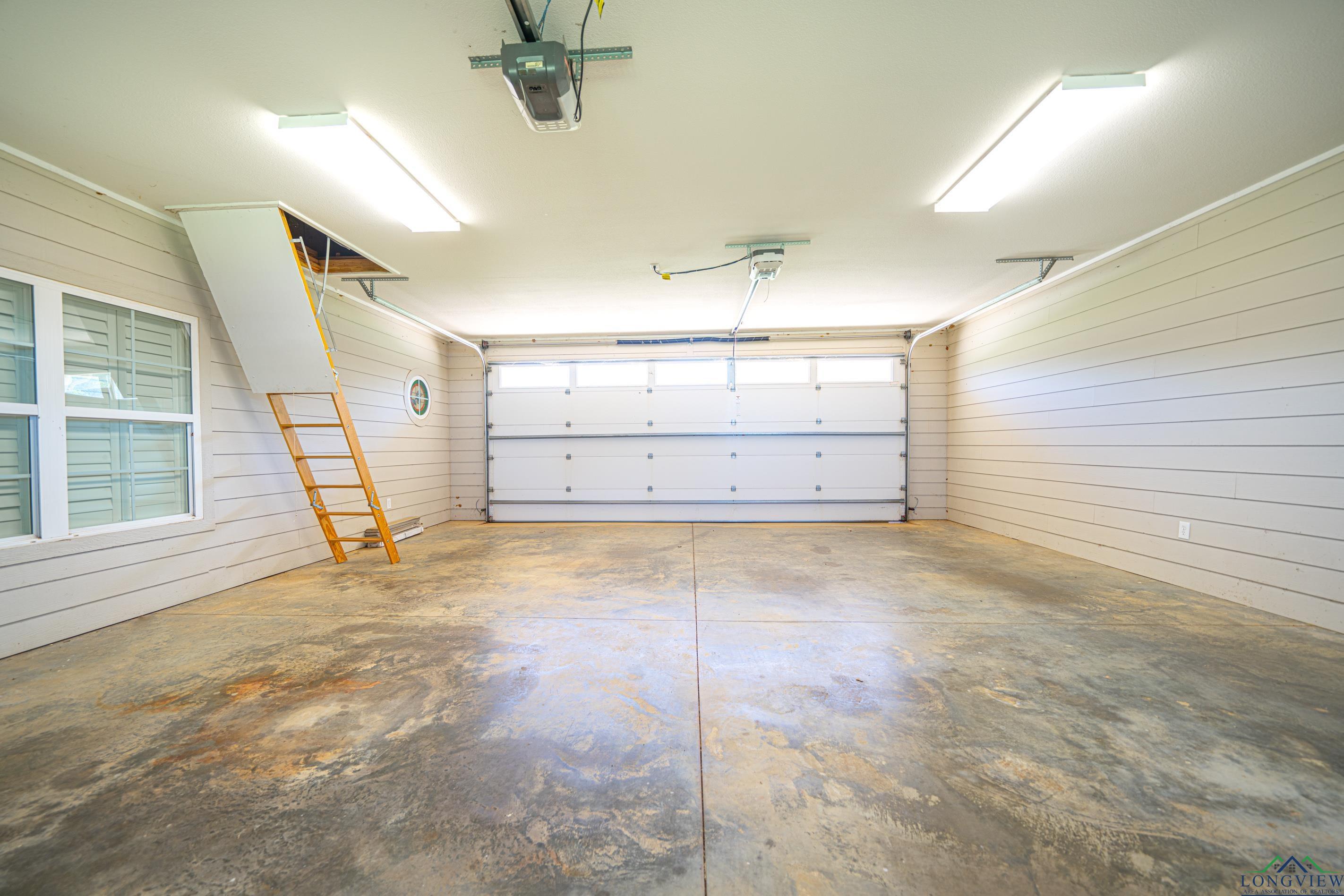 317 Deerfield Rd West