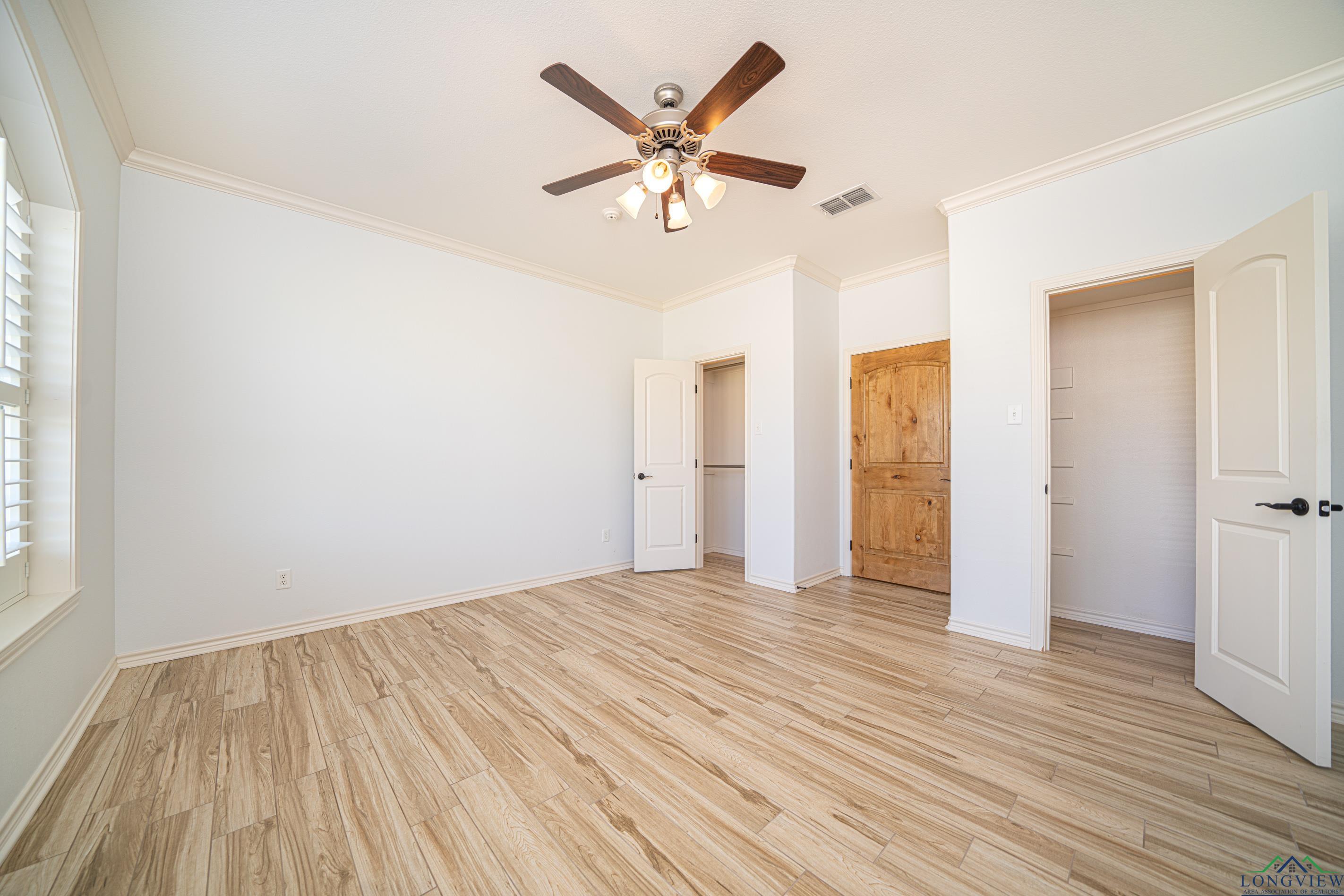 317 Deerfield Rd West