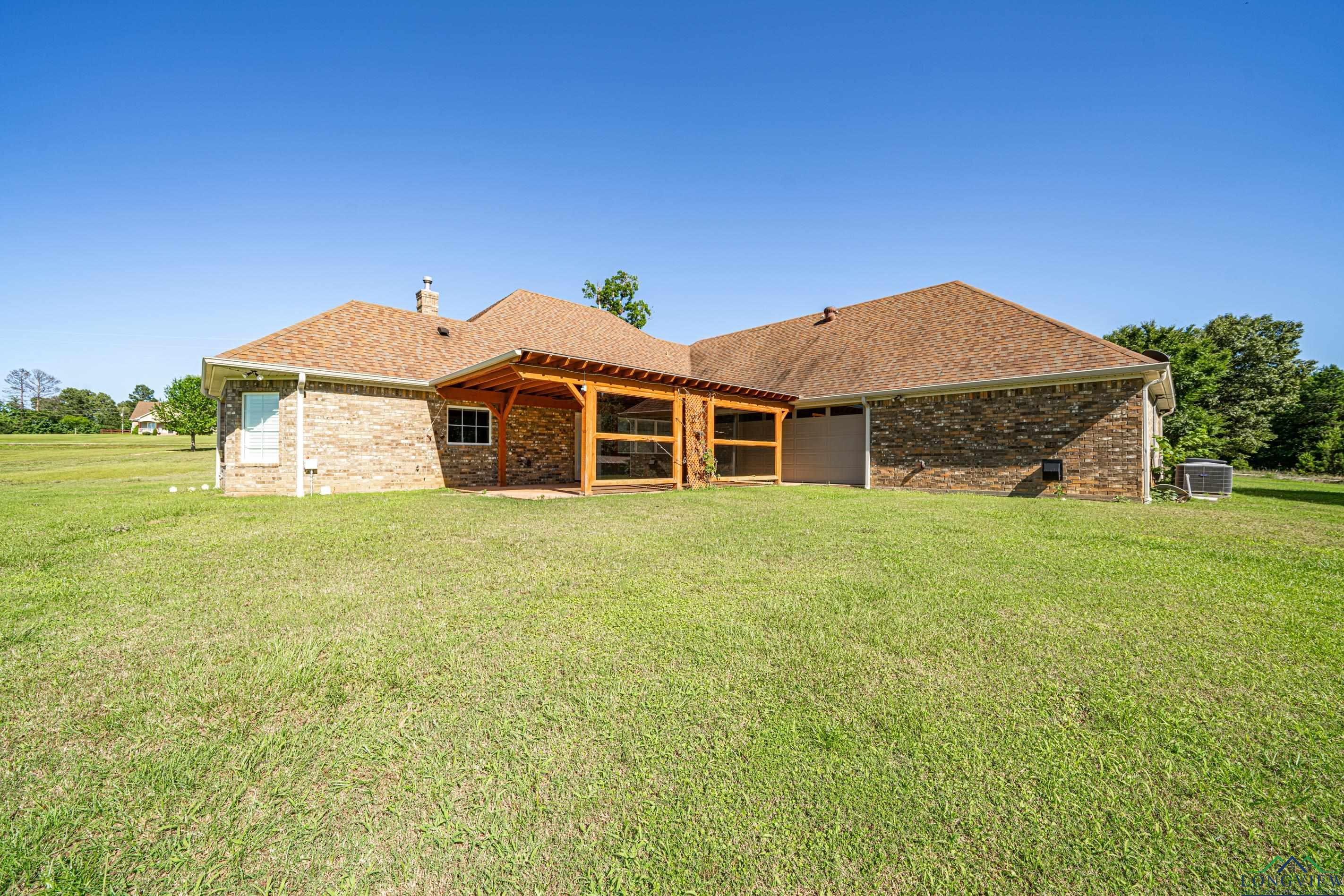317 Deerfield Rd West