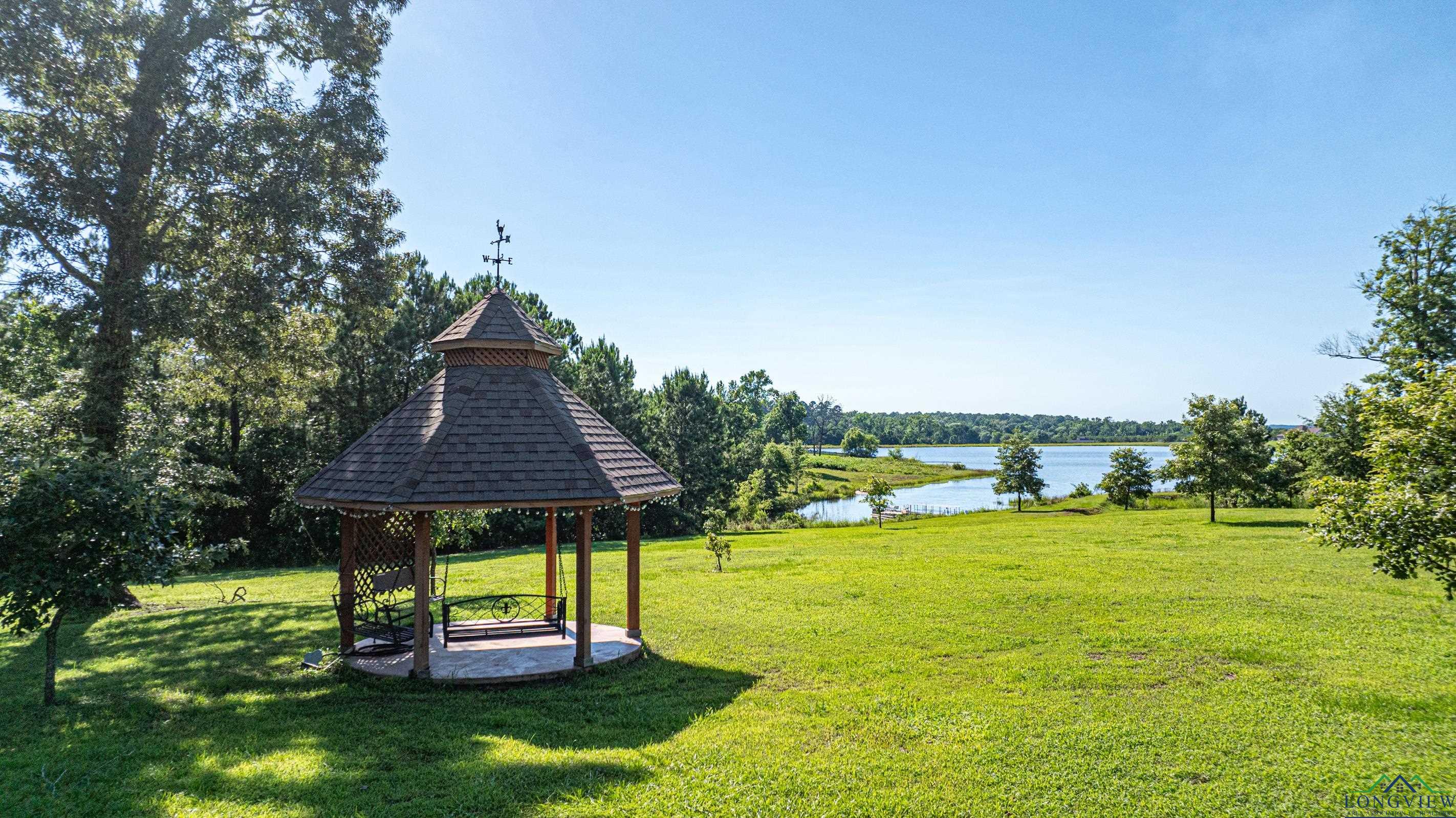 317 Deerfield Rd West