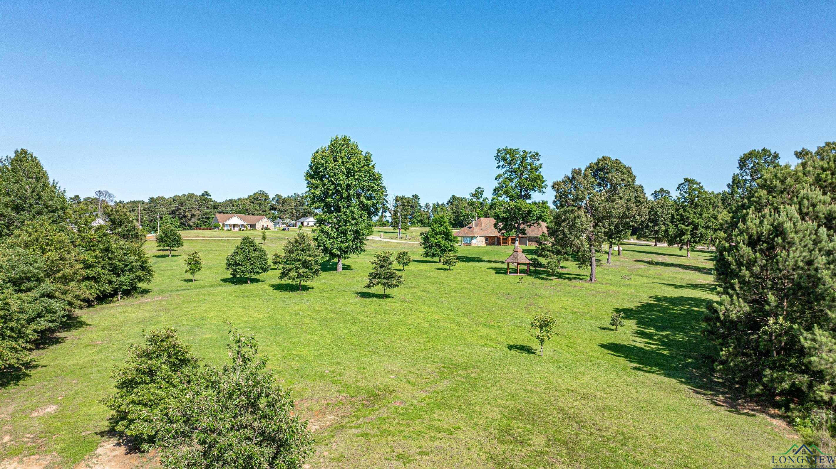 317 Deerfield Rd West