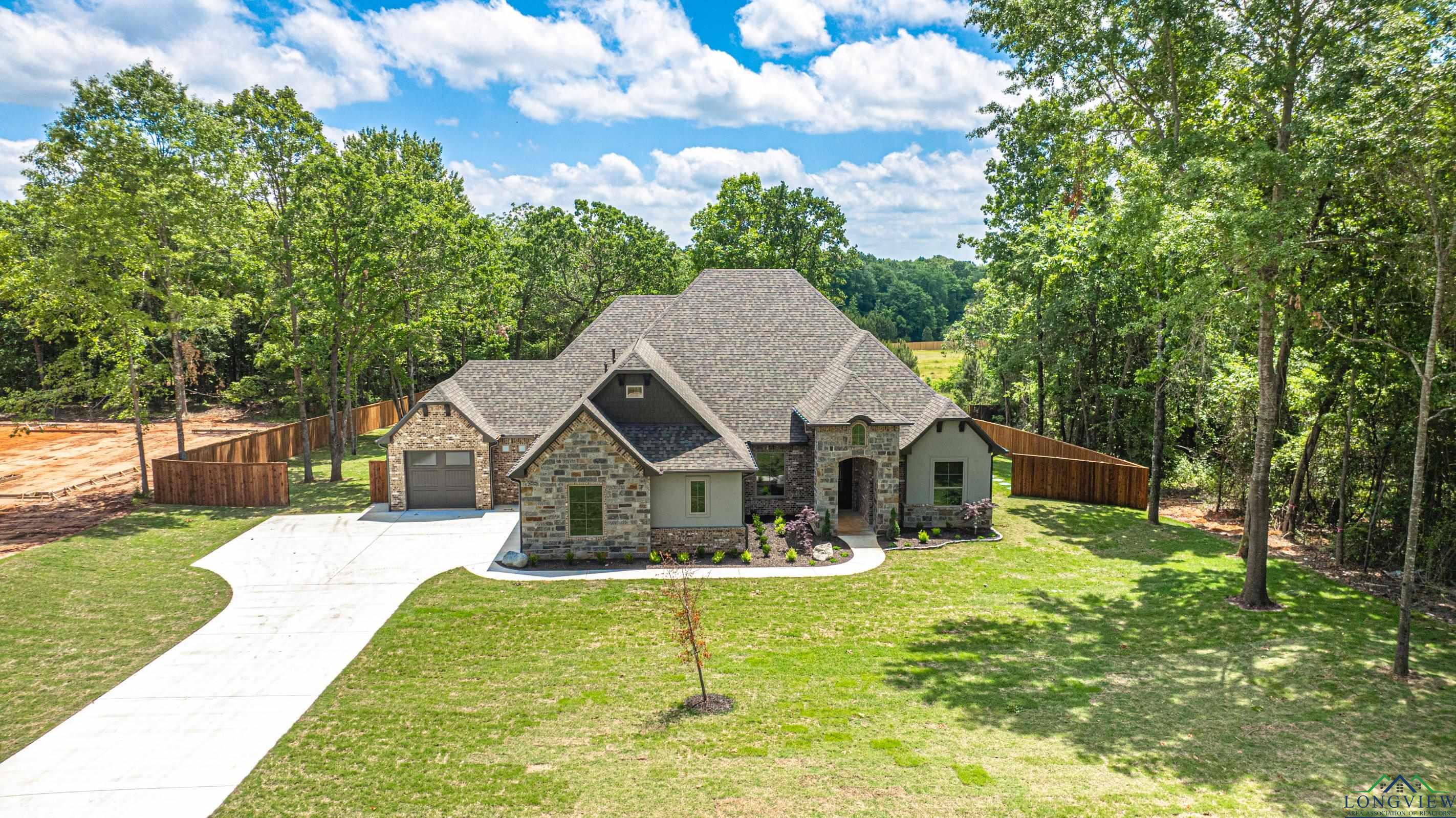 204 Thorn Briar